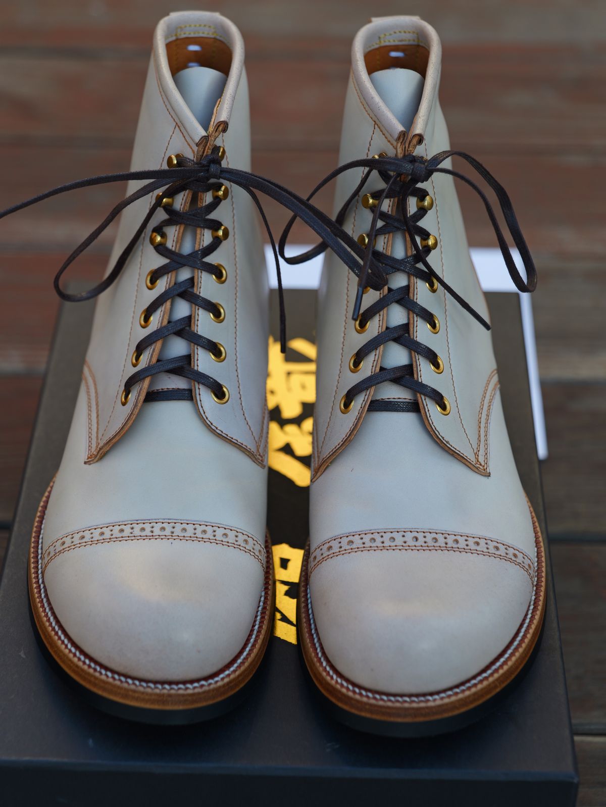 Photo by Cheng_Iron_Boots on November 5, 2025 of the Iron Boots 5515 in Maryam waxed shell cordovan.