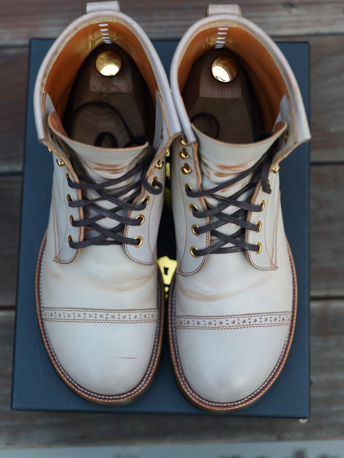 Photo by Cheng_Iron_Boots on December 6, 2025 of the Iron Boots 5515 in Maryam waxed shell cordovan.