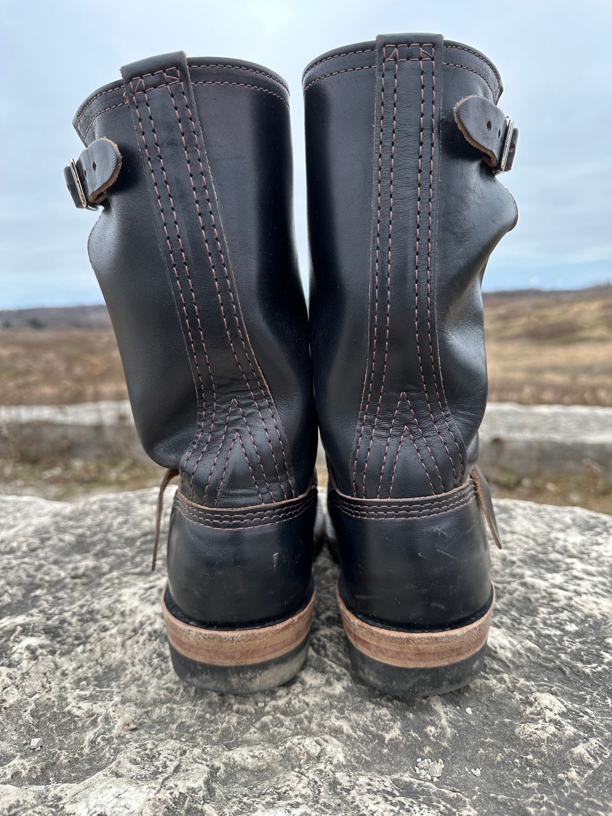 Photo by Deckard on January 1, 2024 of the Wesco Mister Lou in Maryam Black Horsehide.