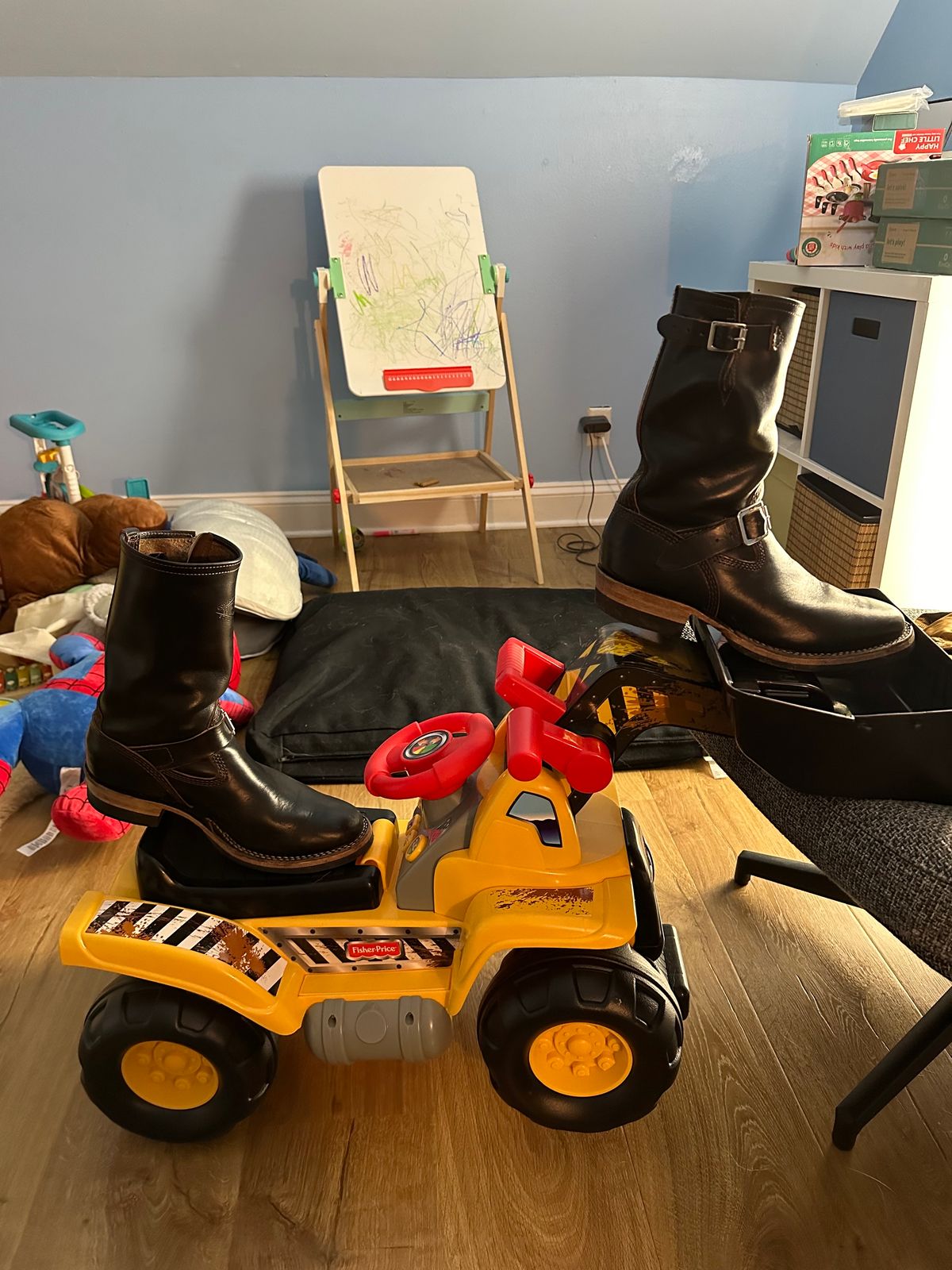Photo by Deckard on February 6, 2024 of the Wesco Mister Lou in Maryam Black Horsehide.