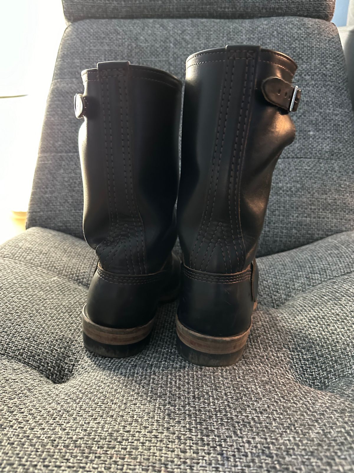 Photo by Deckard on March 6, 2024 of the Wesco Mister Lou in Maryam Black Horsehide.