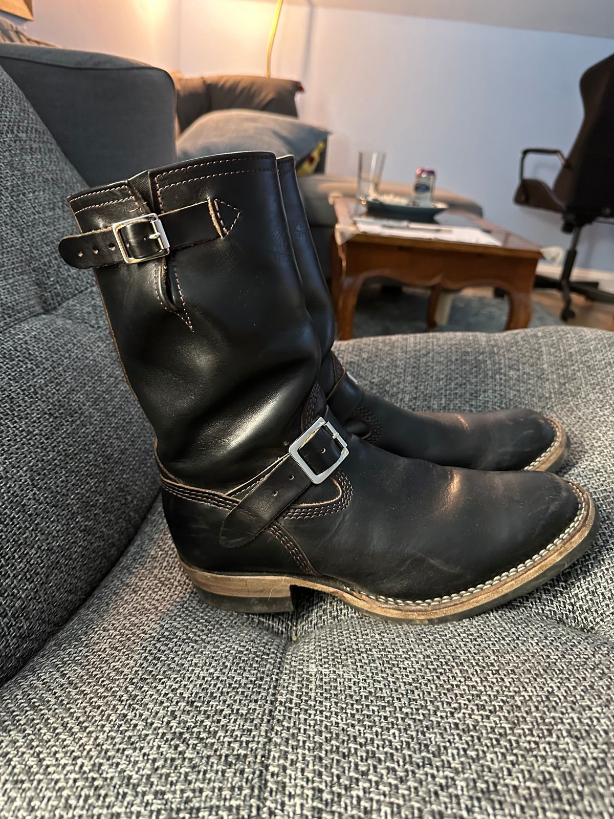 Photo by Deckard on March 6, 2024 of the Wesco Mister Lou in Maryam Black Horsehide.
