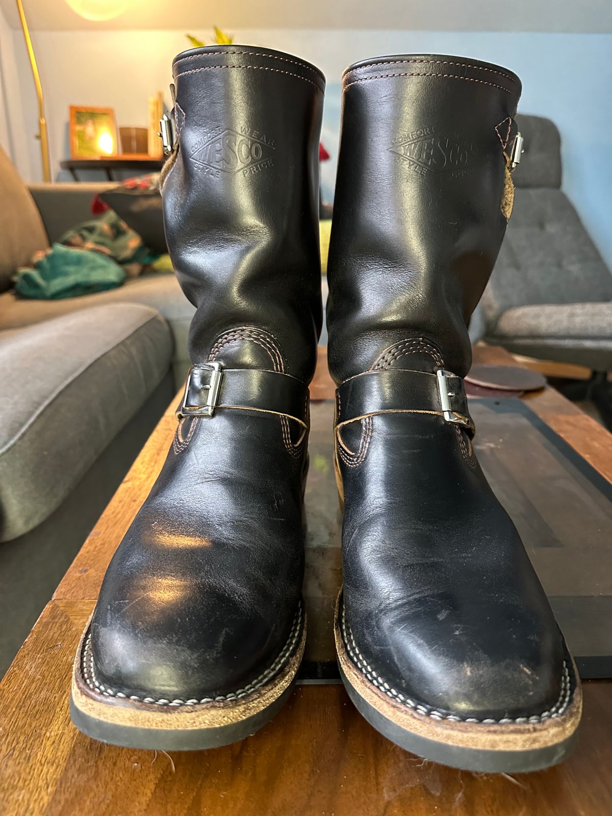 Photo by Deckard on April 4, 2024 of the Wesco Mister Lou in Maryam Black Horsehide.