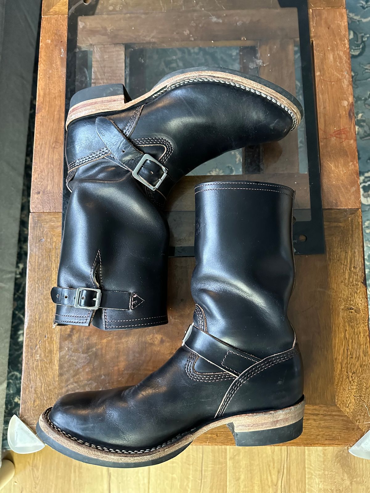 Photo by Deckard on April 4, 2024 of the Wesco Mister Lou in Maryam Black Horsehide.