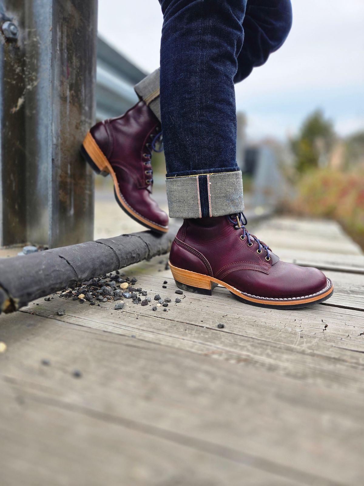 Photo by ShnyHntr91 on November 10, 2024 of the Nicks MTO in Horween, Color #8 Cypress.