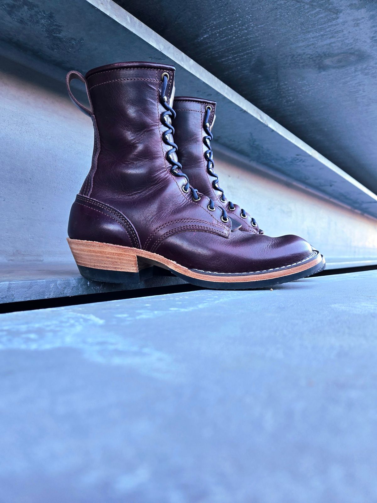 Photo by ShnyHntr91 on December 6, 2024 of the Nicks MTO in Horween, Color #8 Cypress.