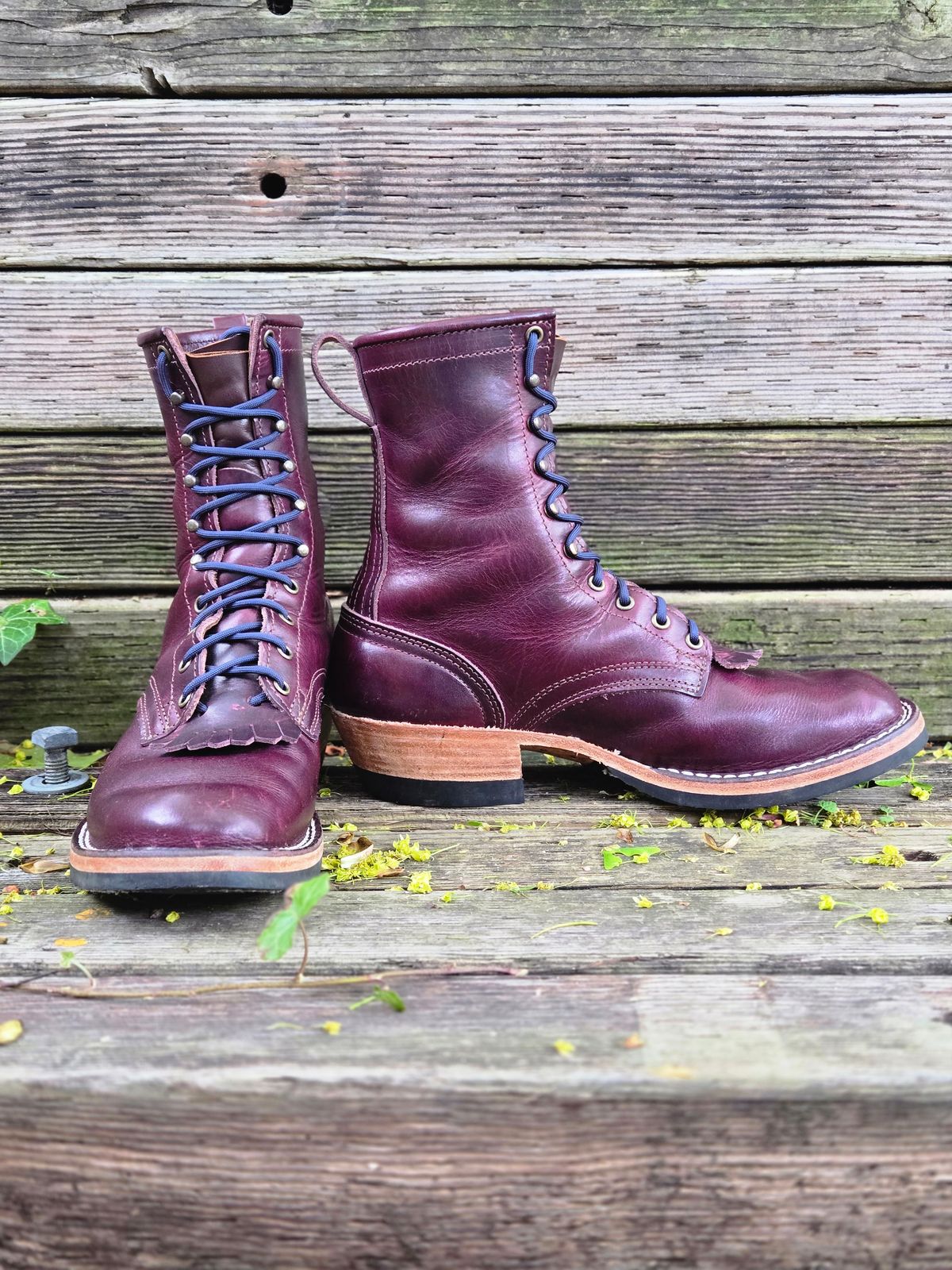Photo by ShnyHntr91 on April 26, 2025 of the Nicks MTO in Horween, Color #8 Cypress.