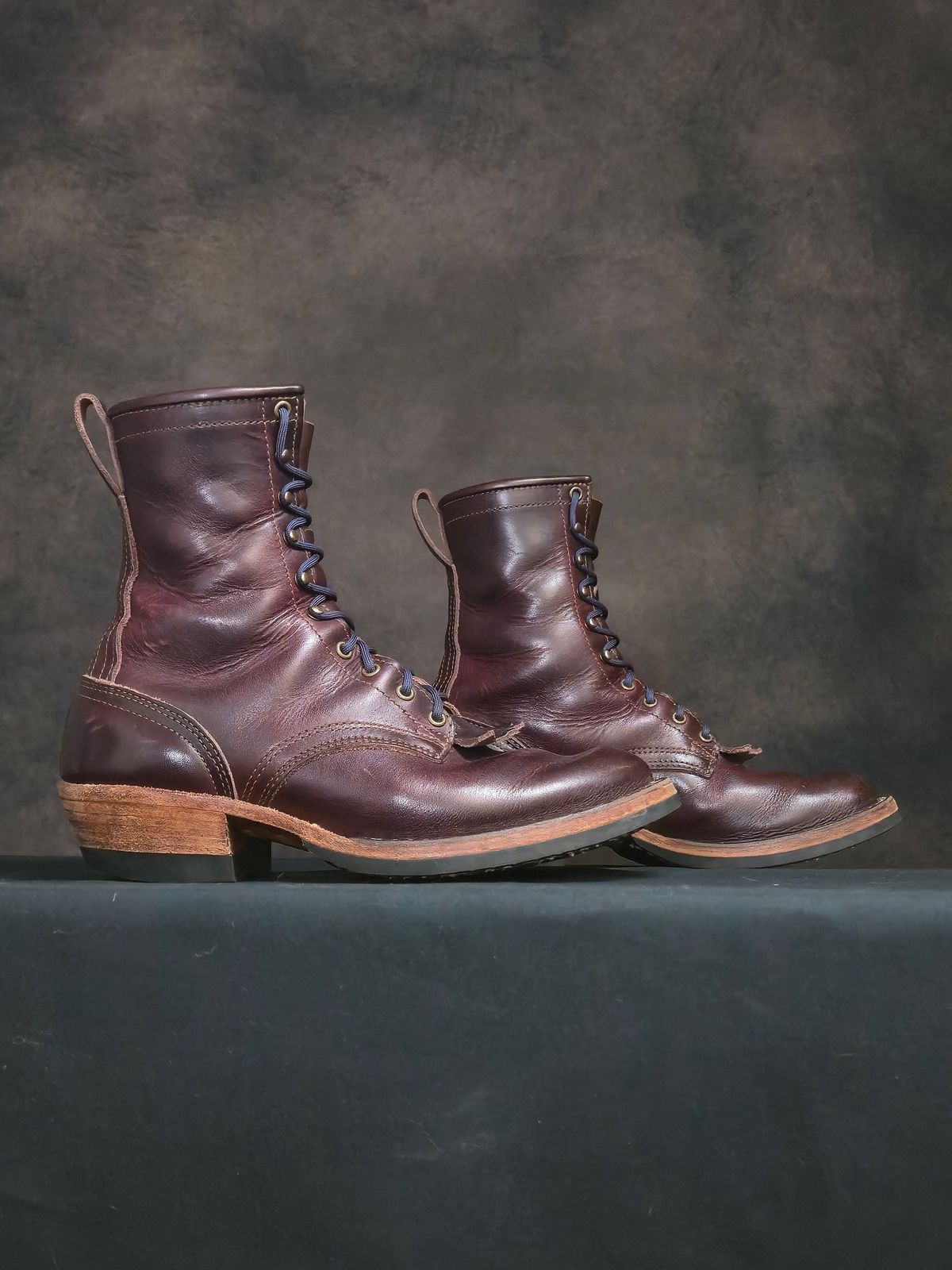 Photo by ShnyHntr91 on September 10, 2025 of the Nicks MTO in Horween, Color #8 Cypress.