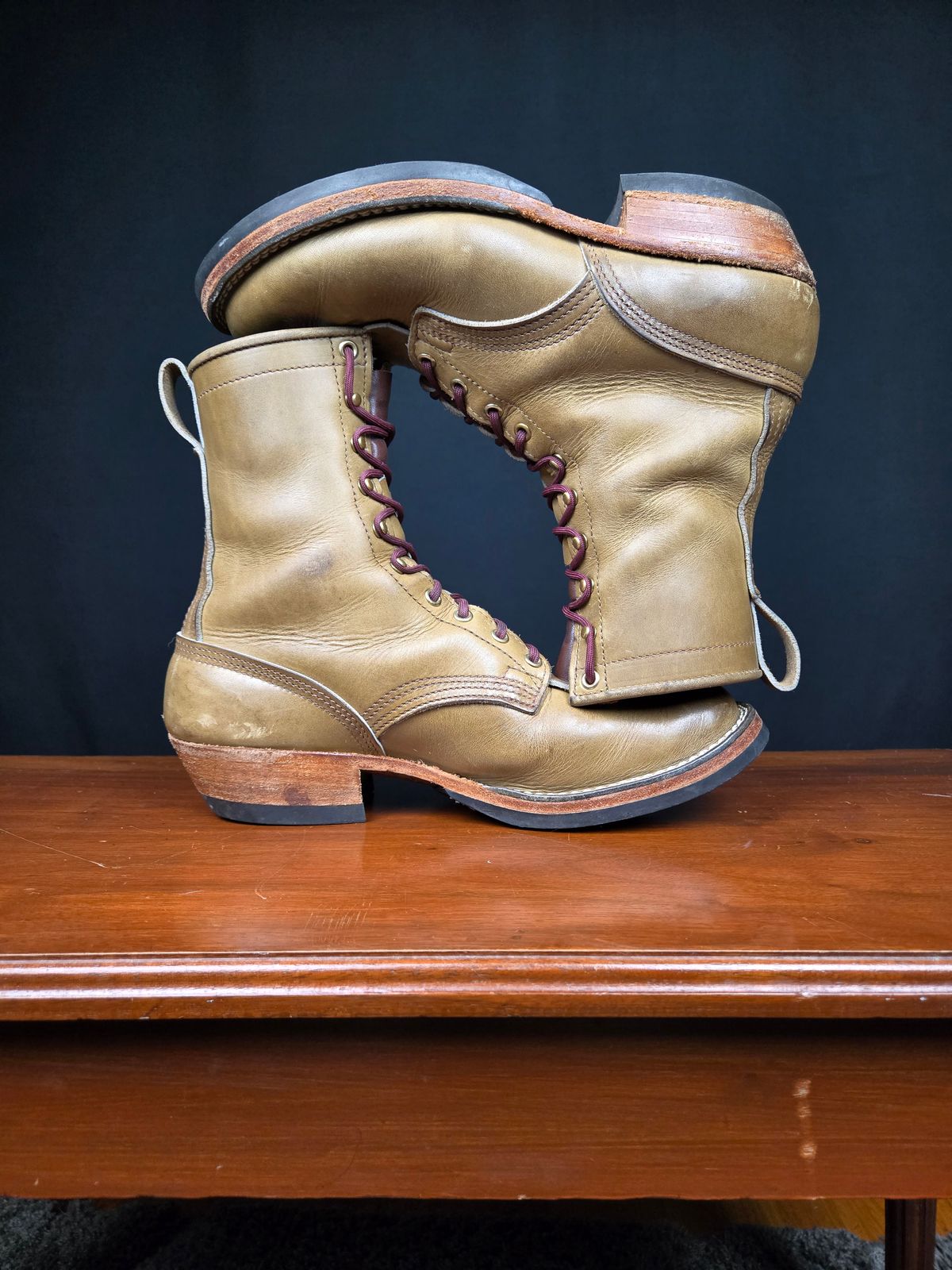 Photo by ShnyHntr91 on February 27, 2025 of the Nicks MTO in Horween, Sage Chromepak.