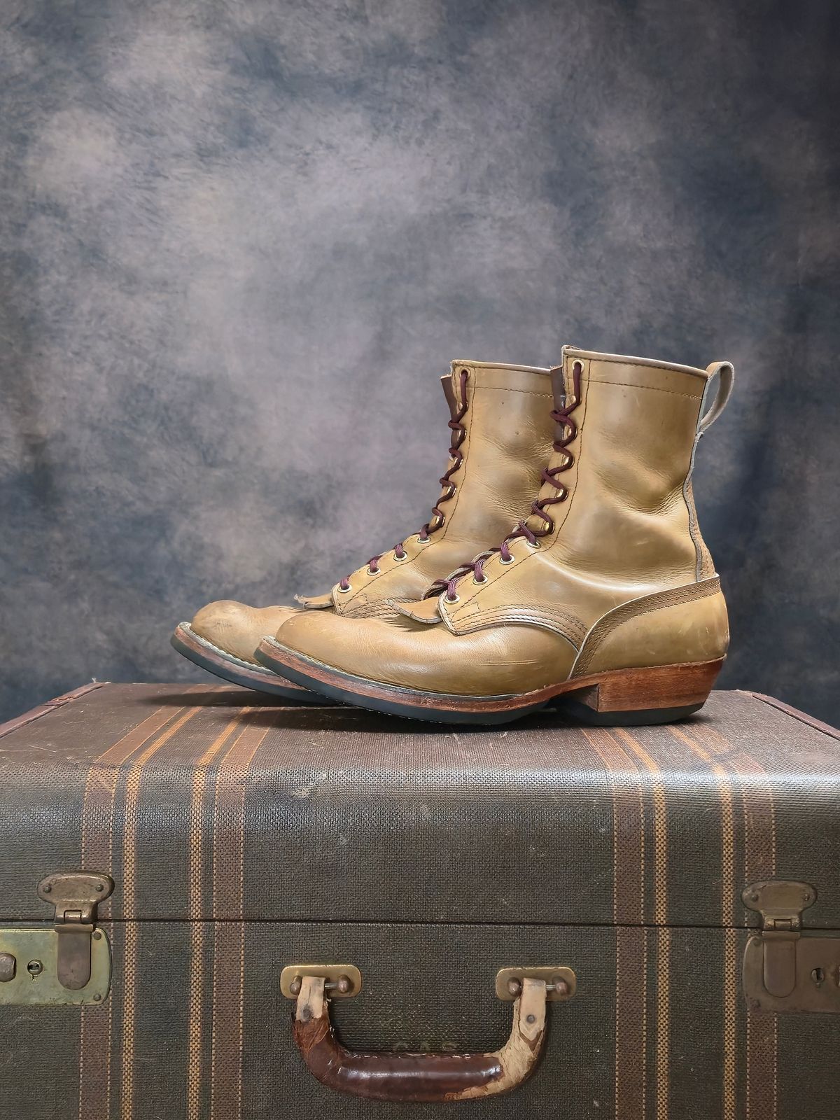 Photo by ShnyHntr91 on July 5, 2025 of the Nicks MTO in Horween, Sage Chromepak.