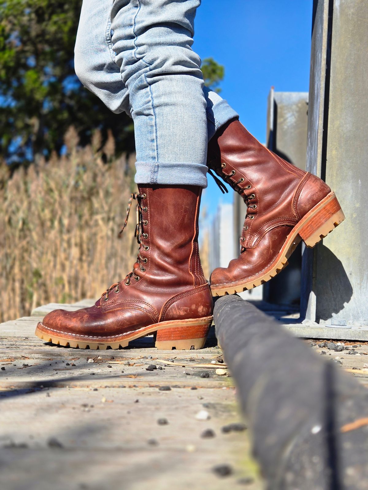 Photo by ShnyHntr91 on October 5, 2025 of the Nicks BuilderPro in Horween Timber Roanoke.