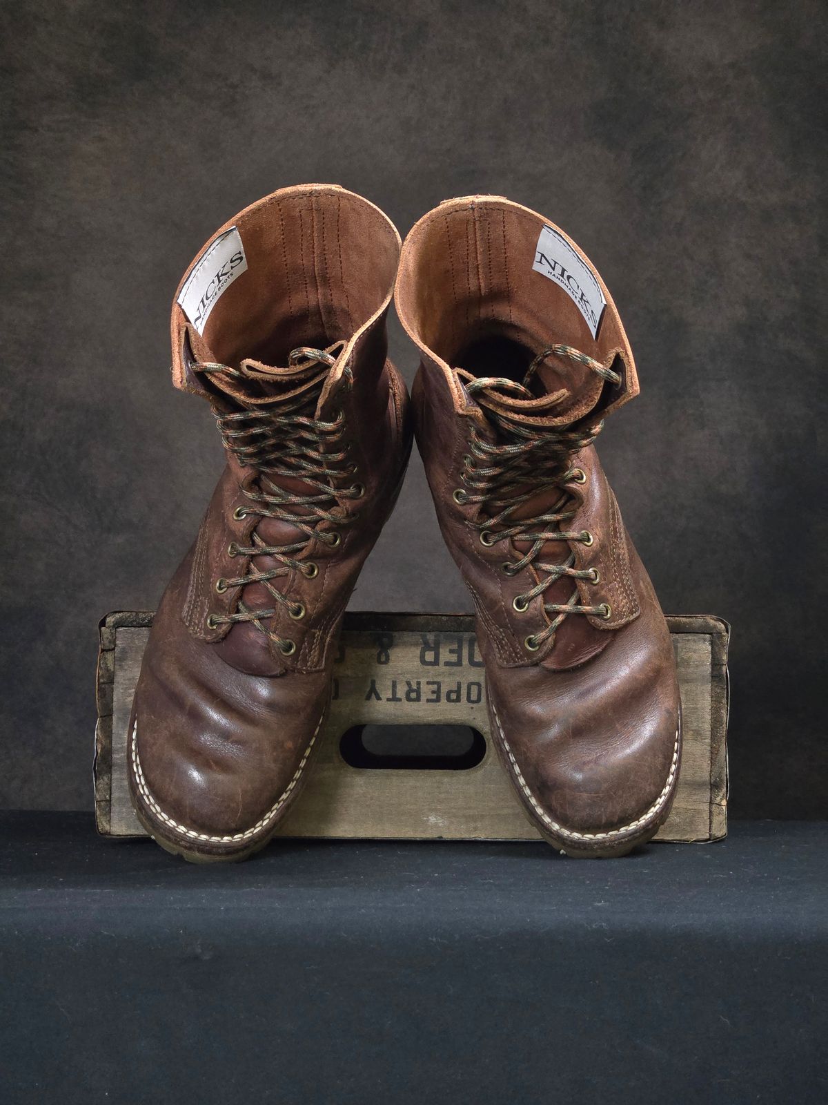 Photo by ShnyHntr91 on December 23, 2025 of the Nicks BuilderPro in Horween Timber Roanoke.