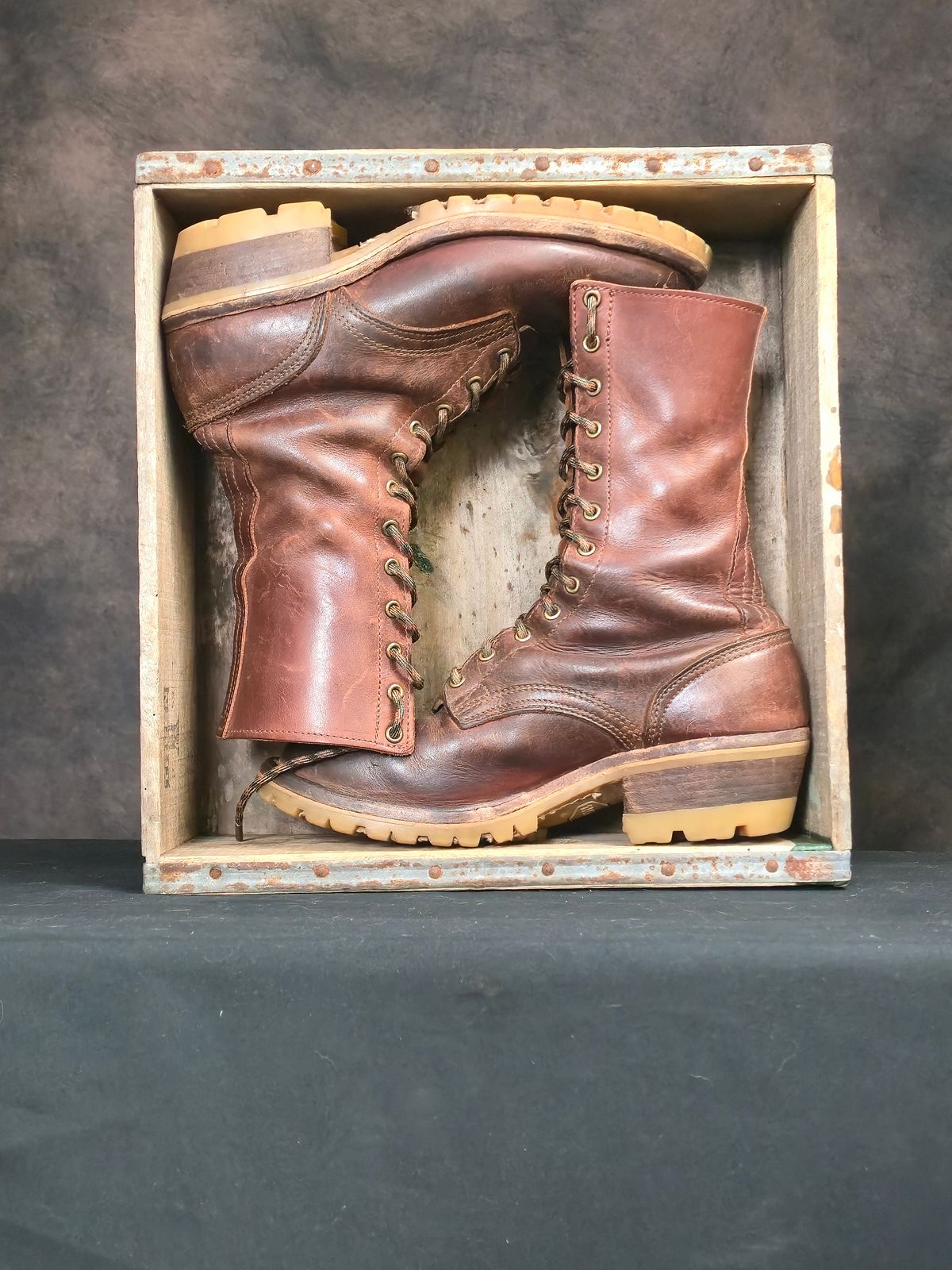 Photo by ShnyHntr91 on March 1, 2026 of the Nicks BuilderPro in Horween Timber Roanoke.