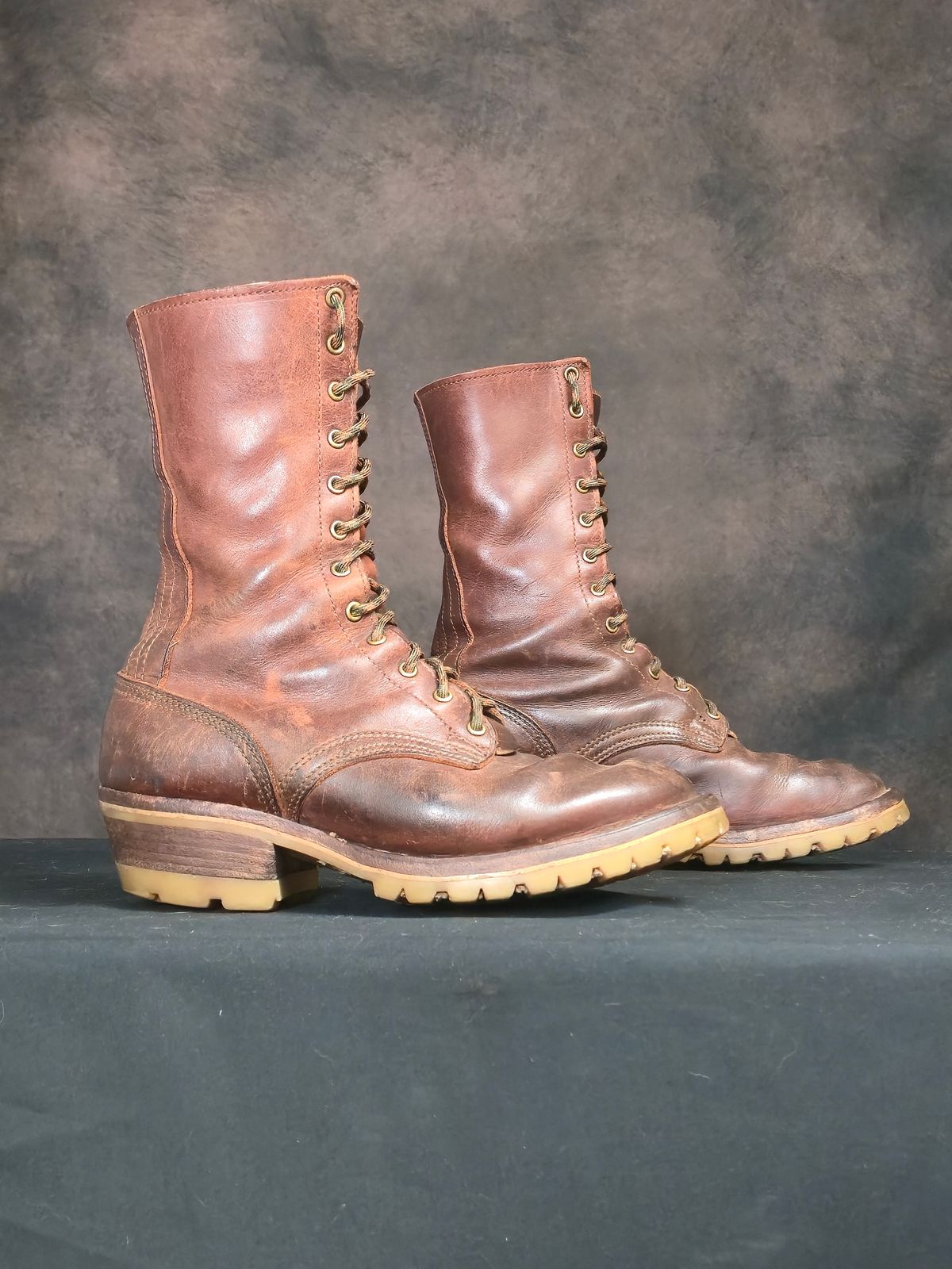 Photo by ShnyHntr91 on March 1, 2026 of the Nicks BuilderPro in Horween Timber Roanoke.