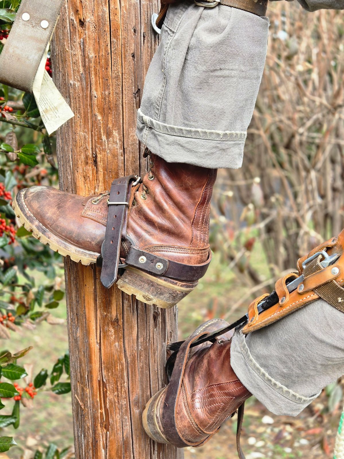 Photo by ShnyHntr91 on March 11, 2026 of the Nicks BuilderPro in Horween Timber Roanoke.