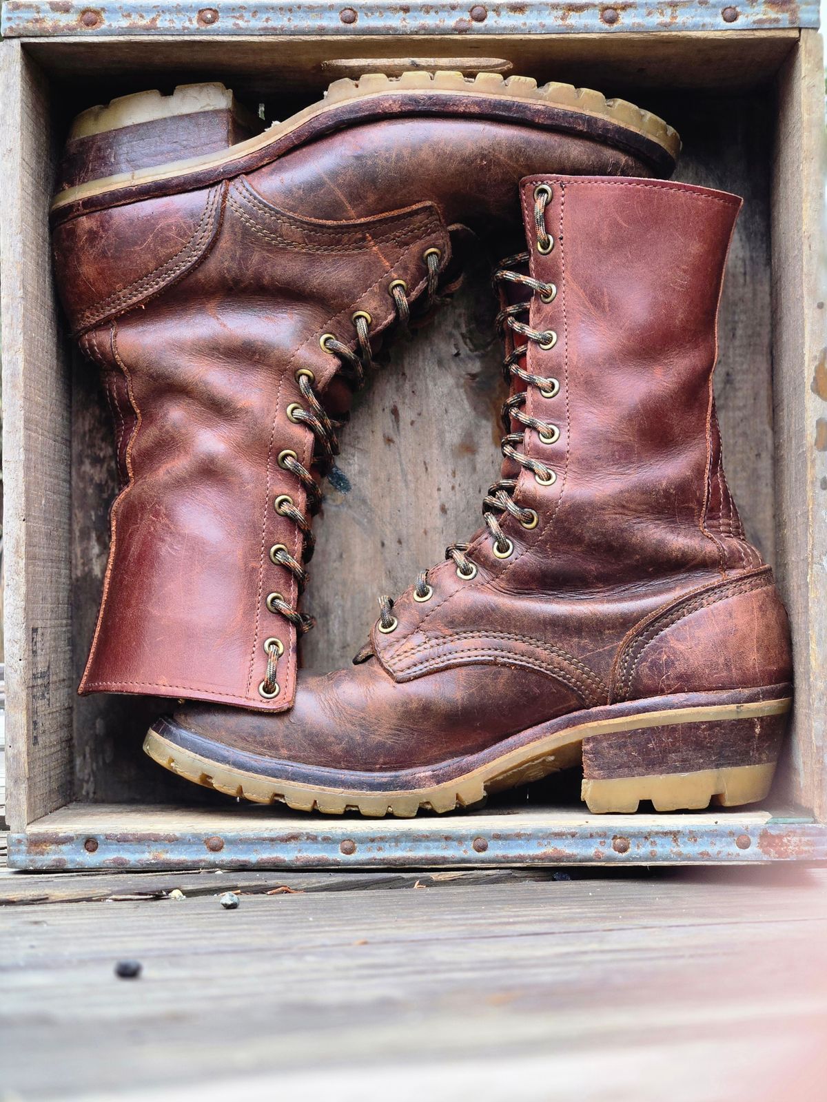 Photo by ShnyHntr91 on April 2, 2026 of the Nicks BuilderPro in Horween Timber Roanoke.