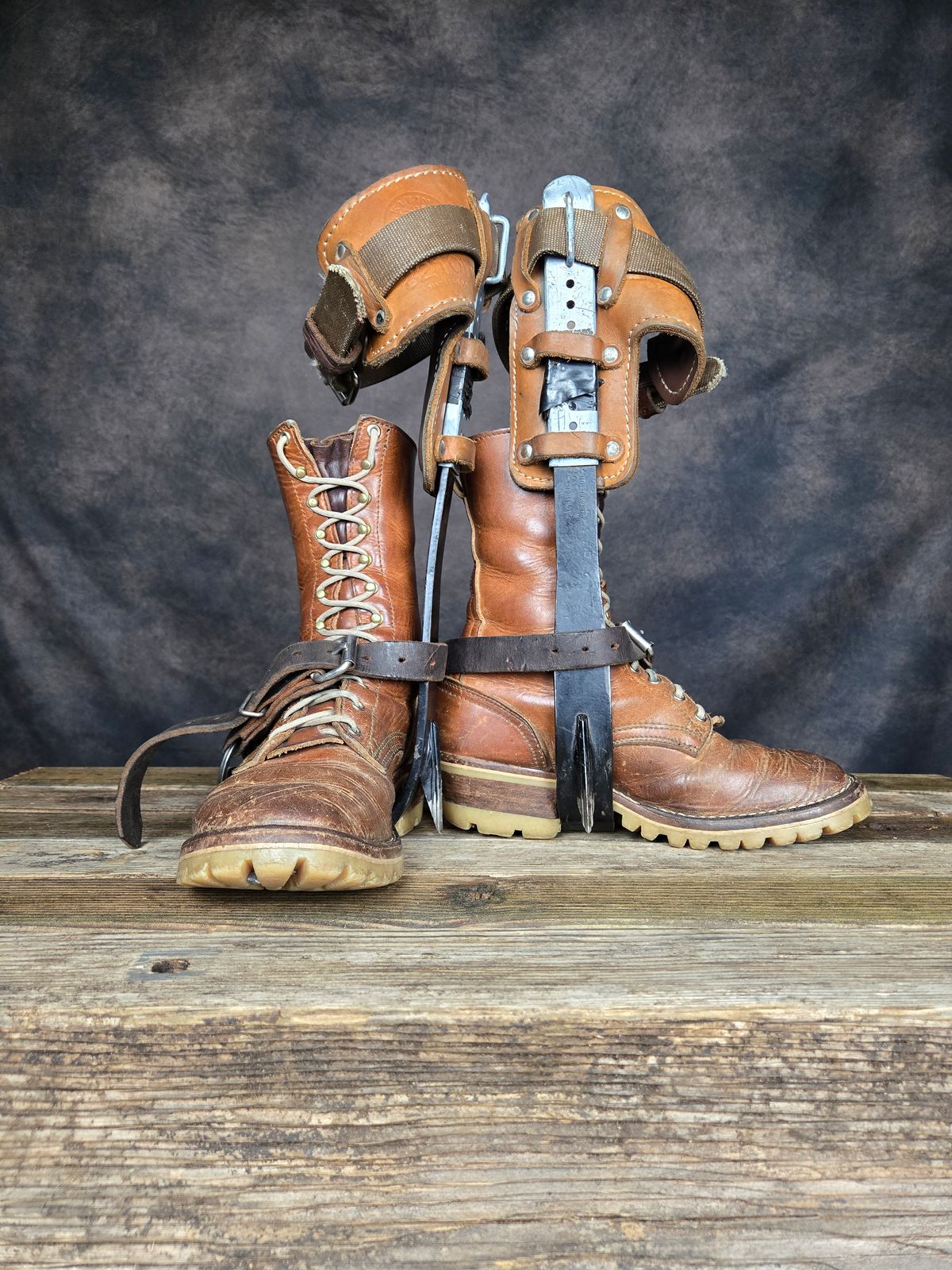 Photo by ShnyHntr91 on April 1, 2025 of the Nicks Builder Pro, MTO in Horween Natural Dublin.