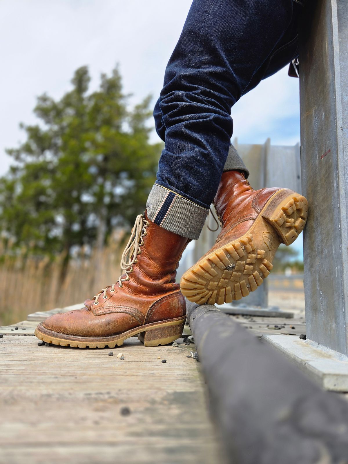 Photo by ShnyHntr91 on April 18, 2025 of the Nicks Builder Pro, MTO in Horween Natural Dublin.
