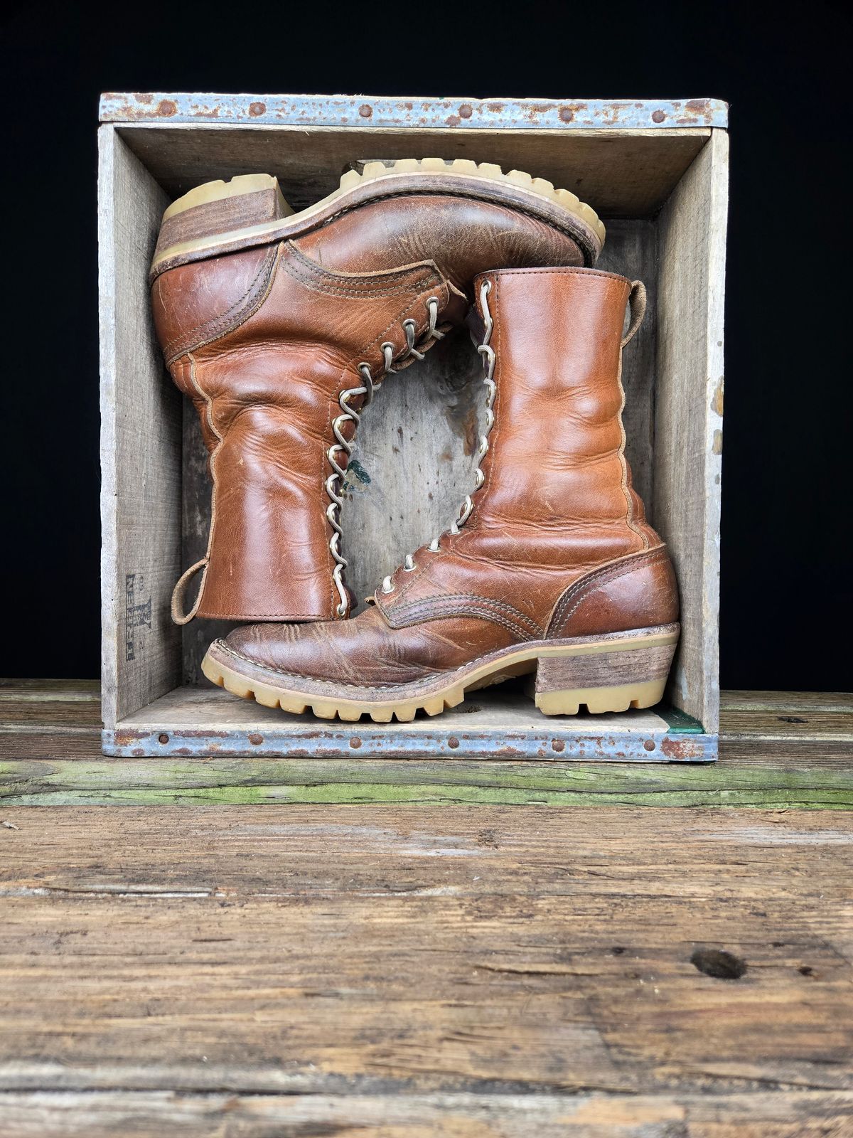Photo by ShnyHntr91 on March 1, 2025 of the Nicks Builder Pro, MTO in Horween Natural Dublin.