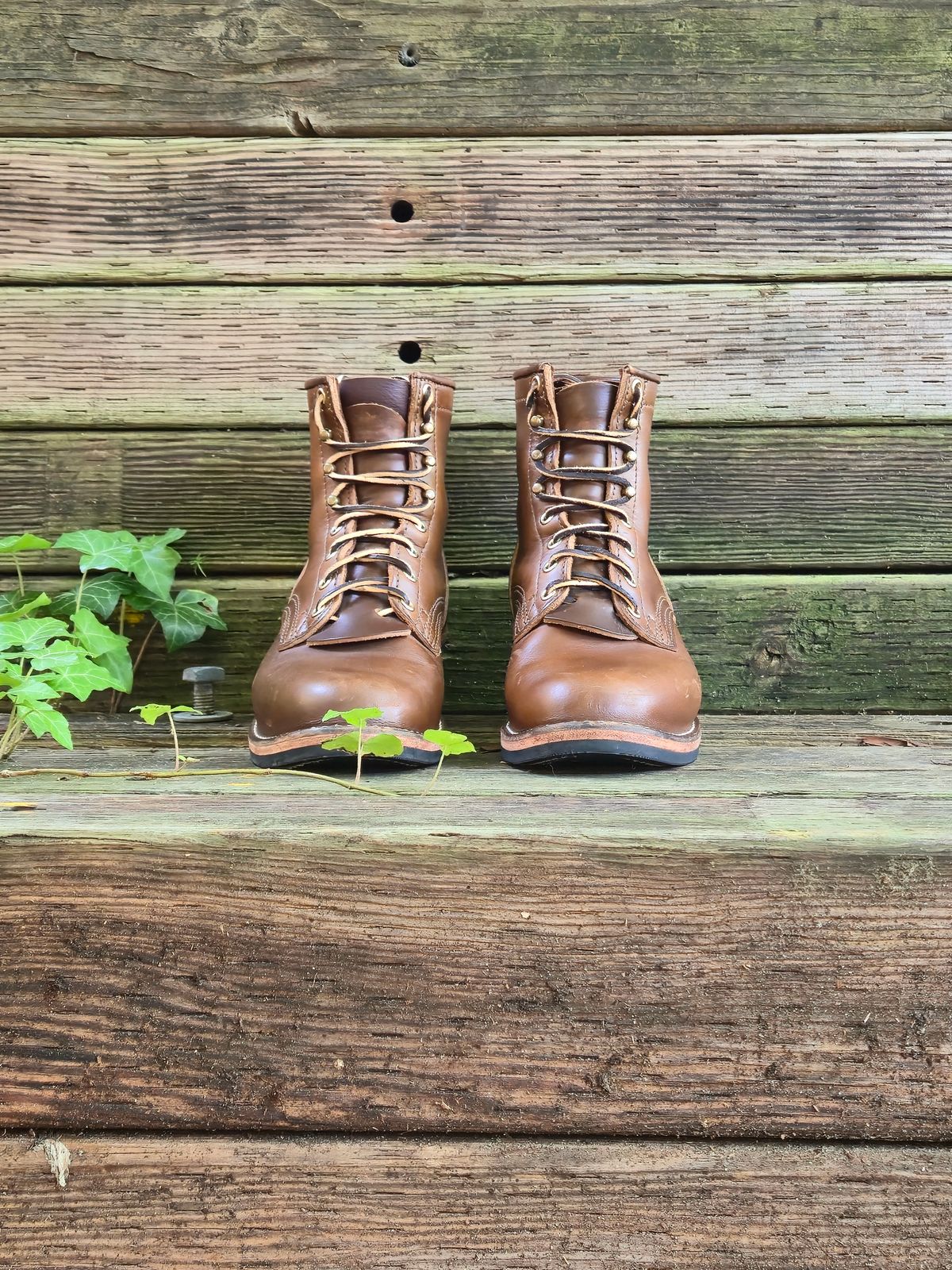 Photo by ShnyHntr91 on June 22, 2025 of the Nicks Becca in Horween British Tan Chromexcel.