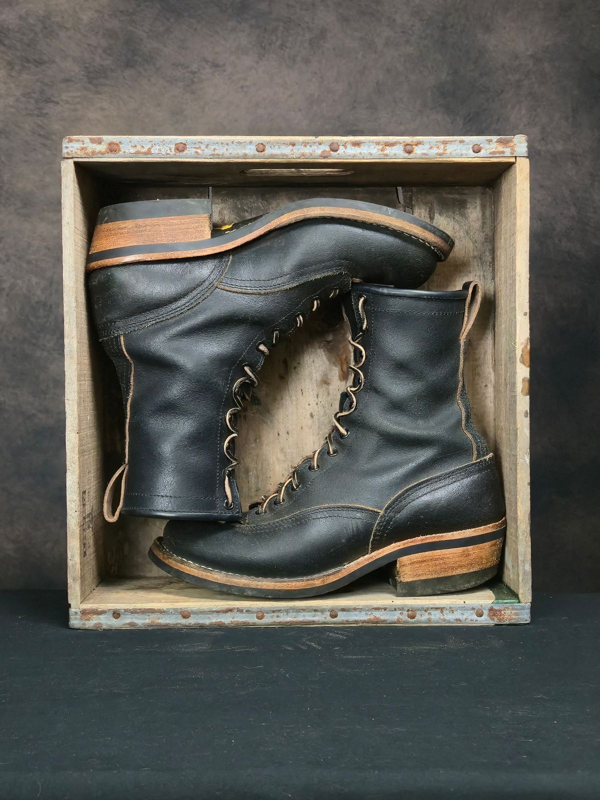Photo by ShnyHntr91 on October 28, 2025 of the Nicks Lace To Toe in Horween Pacific Waxed Flesh.