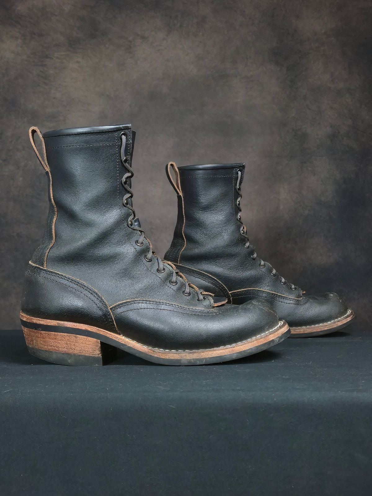 Photo by ShnyHntr91 on November 23, 2025 of the Nicks Lace To Toe in Horween Pacific Waxed Flesh.