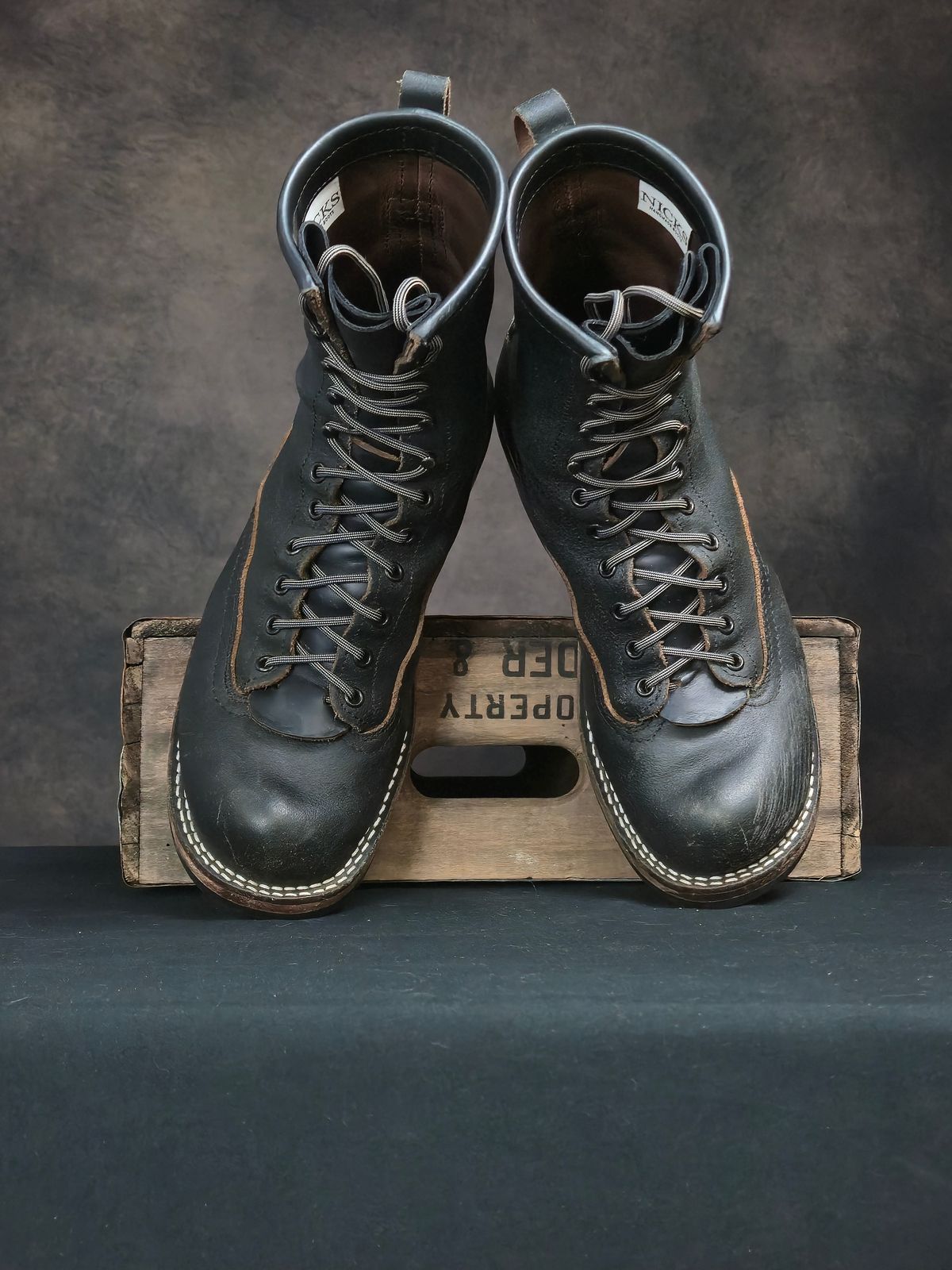 Photo by ShnyHntr91 on November 23, 2025 of the Nicks Lace To Toe in Horween Pacific Waxed Flesh.