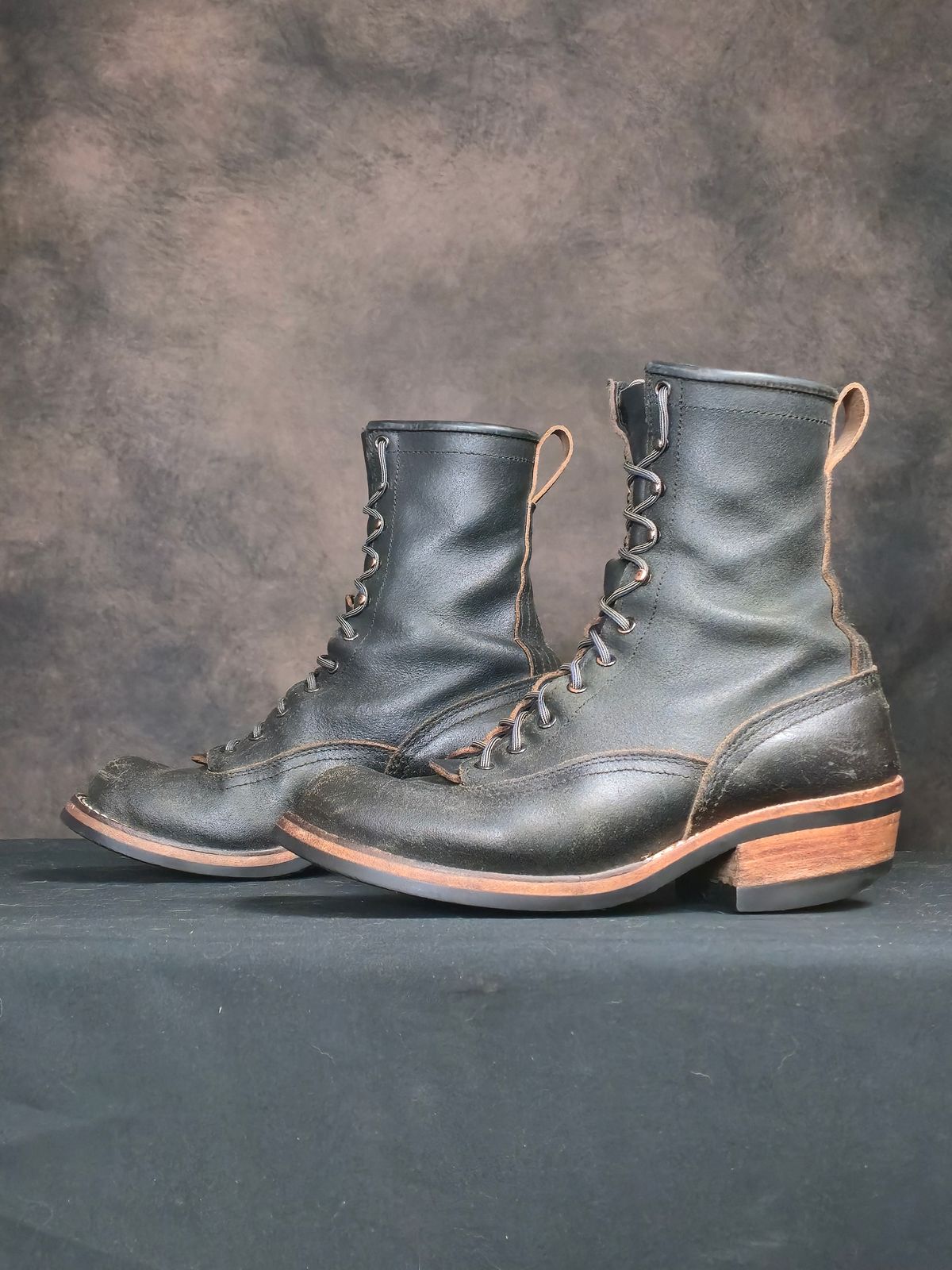 Photo by ShnyHntr91 on March 1, 2026 of the Nicks Lace To Toe in Horween Pacific Waxed Flesh.