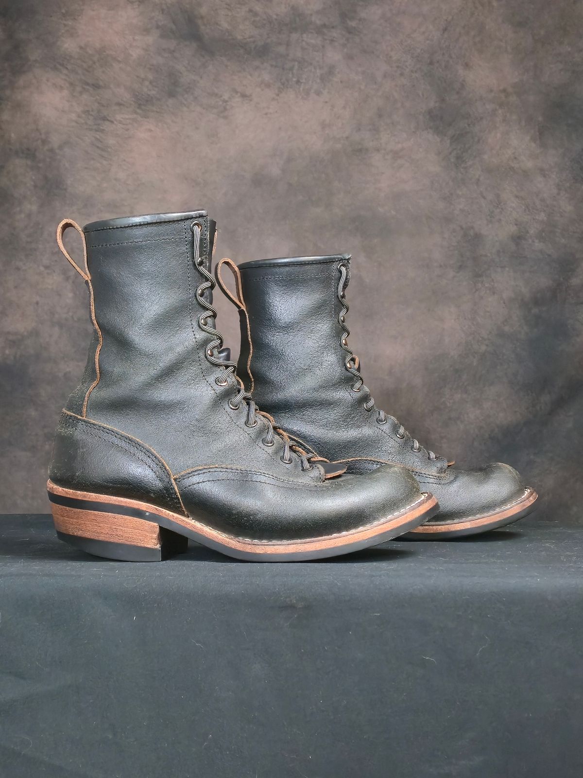 Photo by ShnyHntr91 on March 1, 2026 of the Nicks Lace To Toe in Horween Pacific Waxed Flesh.