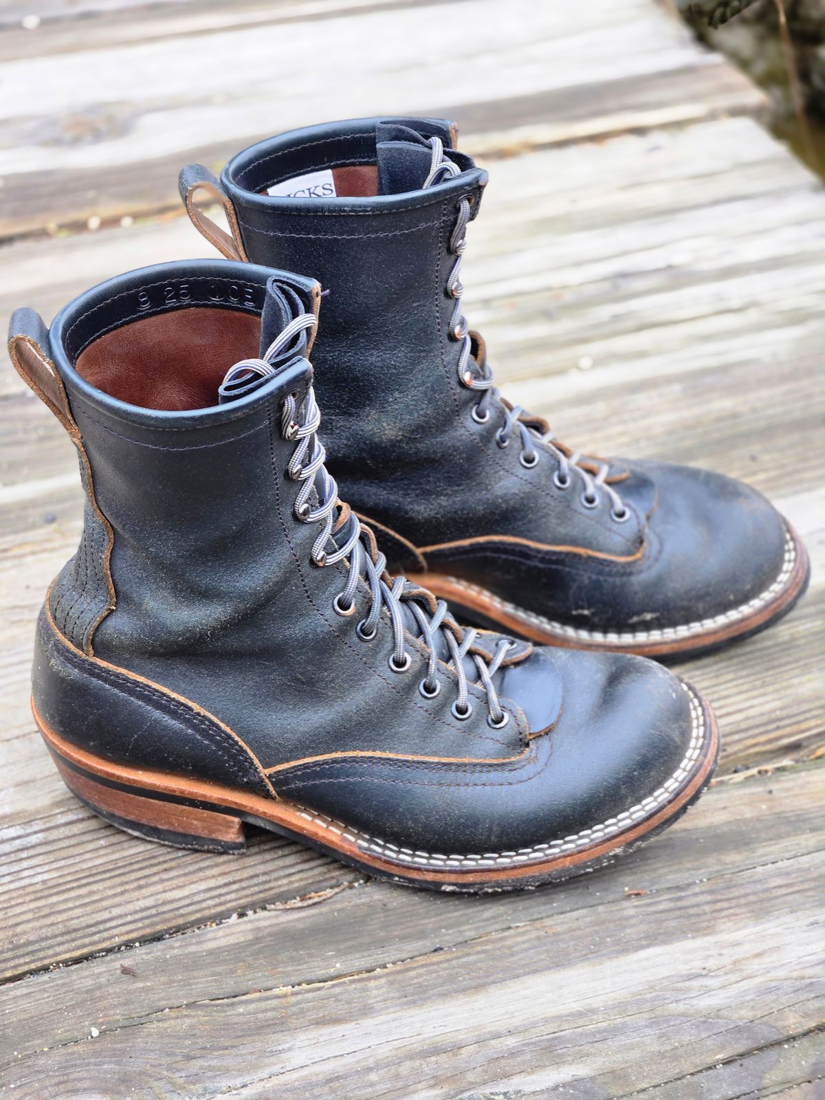 Photo by ShnyHntr91 on March 16, 2026 of the Nicks Lace To Toe in Horween Pacific Waxed Flesh.