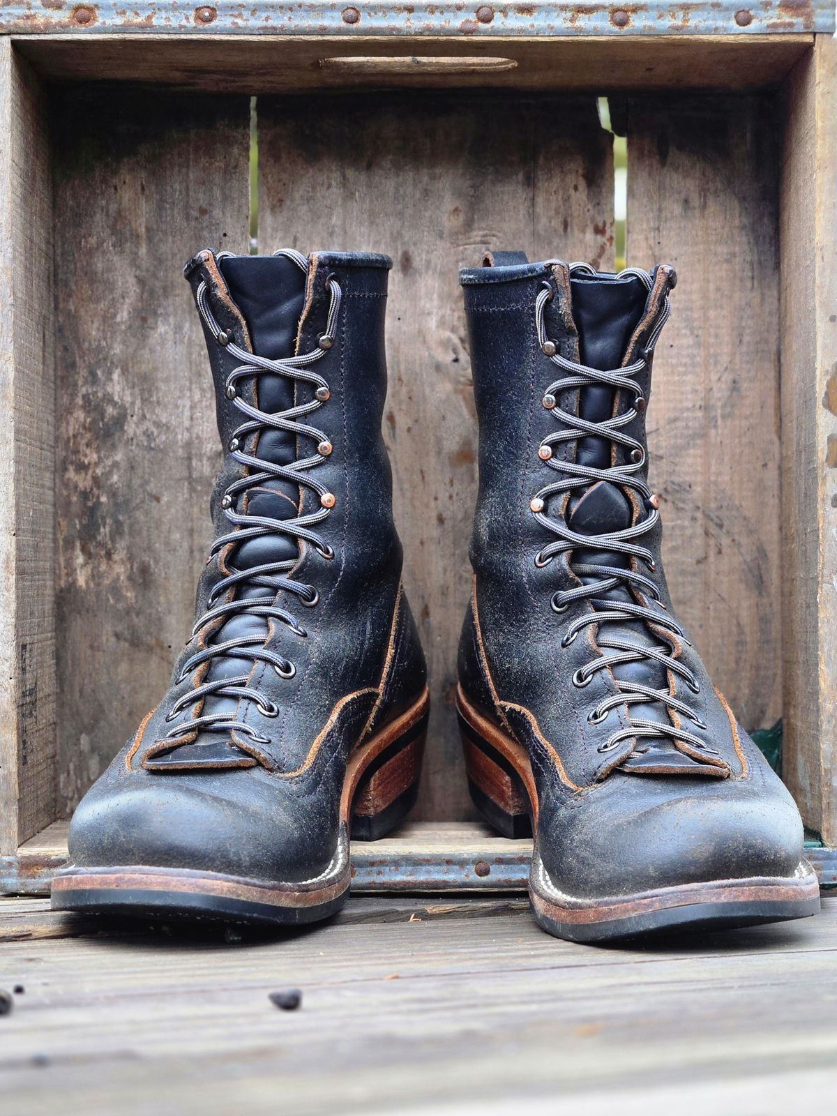 Photo by ShnyHntr91 on April 2, 2026 of the Nicks Lace To Toe in Horween Pacific Waxed Flesh.