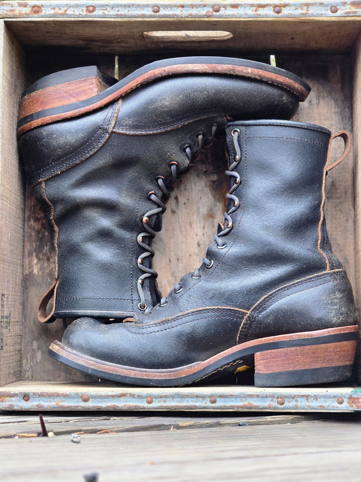 Photo by ShnyHntr91 on April 2, 2026 of the Nicks Lace To Toe in Horween Pacific Waxed Flesh.