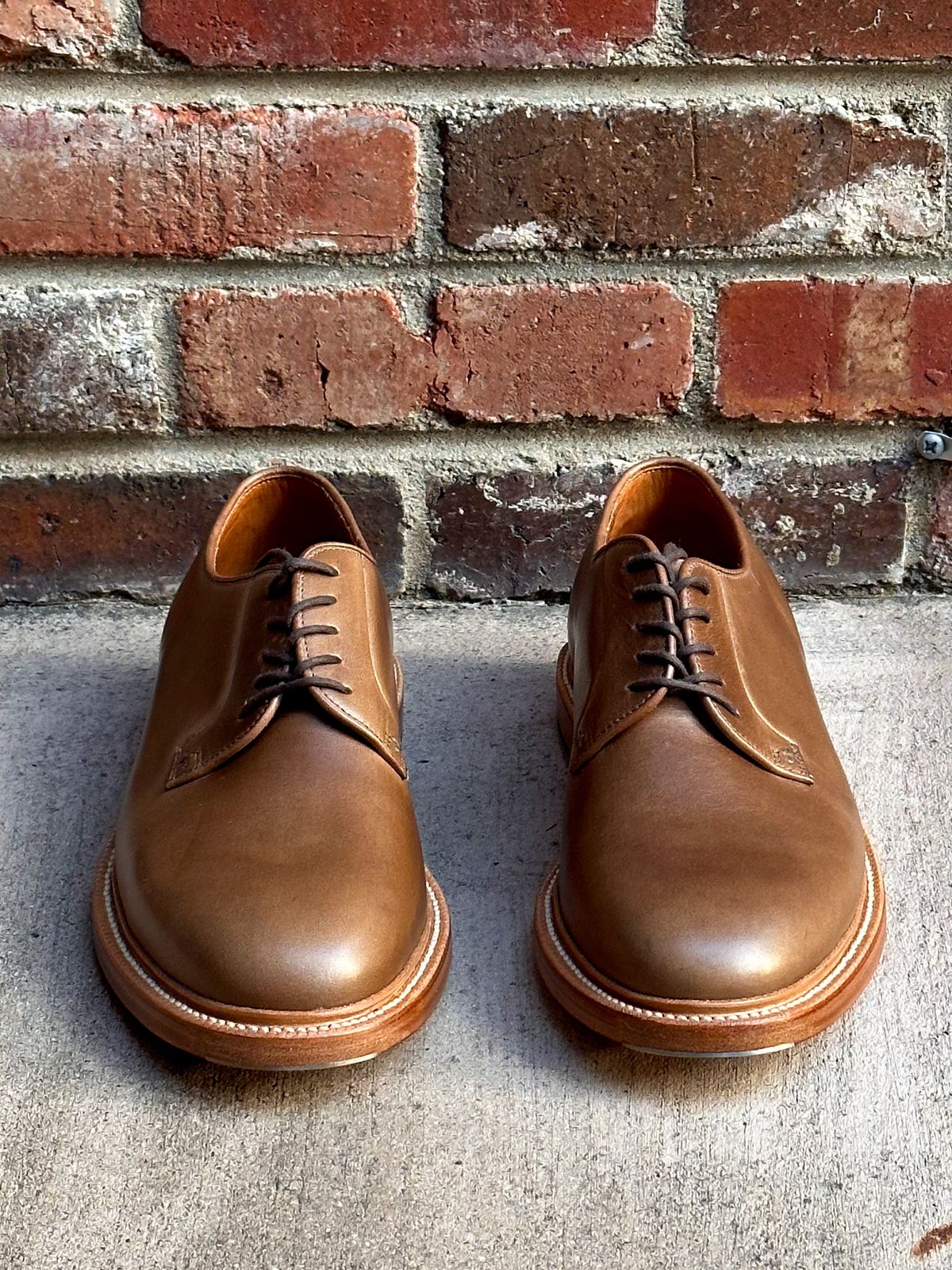 Photo by StCrispinGlover on October 2, 2023 of the Grant Stone Plain Toe Blucher in Horween Dune Chromexcel.