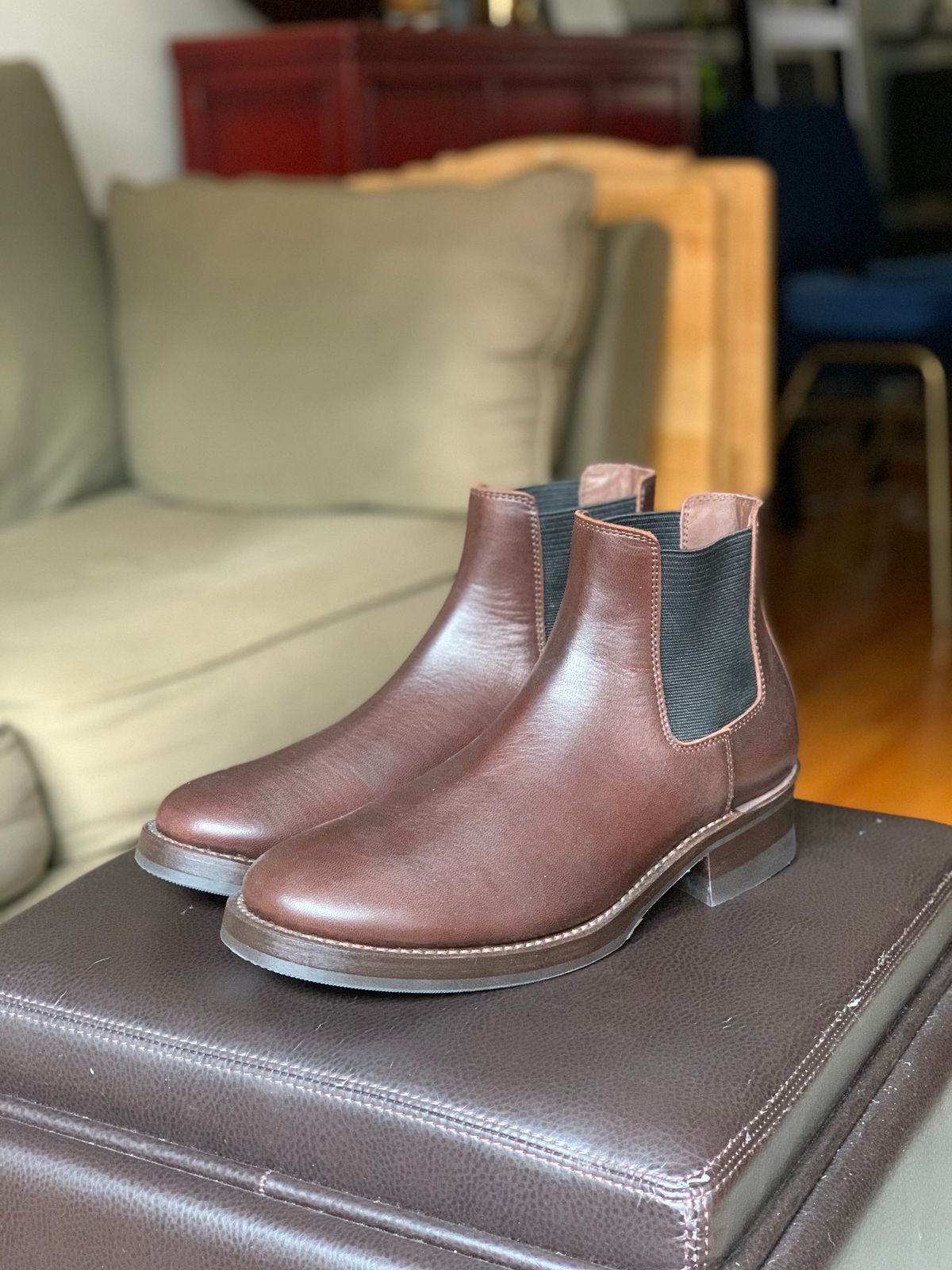 Photo by jb_jams on October 1, 2022 of the Addict Boots AB-03 Chelsea Boots in Unknown Leather.