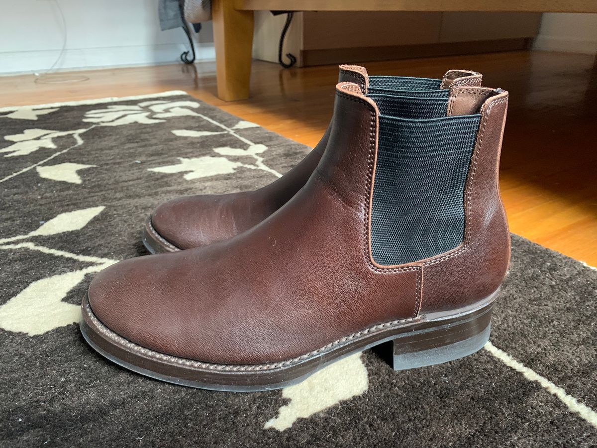 Photo by jb_jams on December 4, 2022 of the Addict Boots AB-03 Chelsea Boots in Unknown Leather.