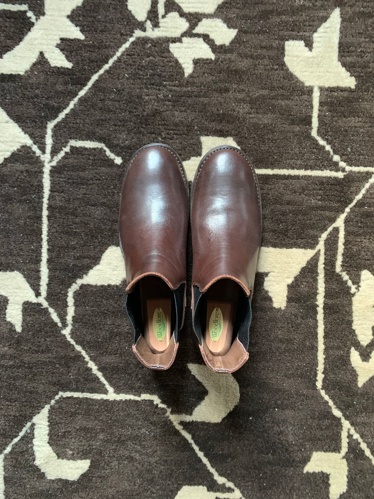 Photo by jb_jams on December 4, 2022 of the Addict Boots AB-03 Chelsea Boots in Unknown Leather.
