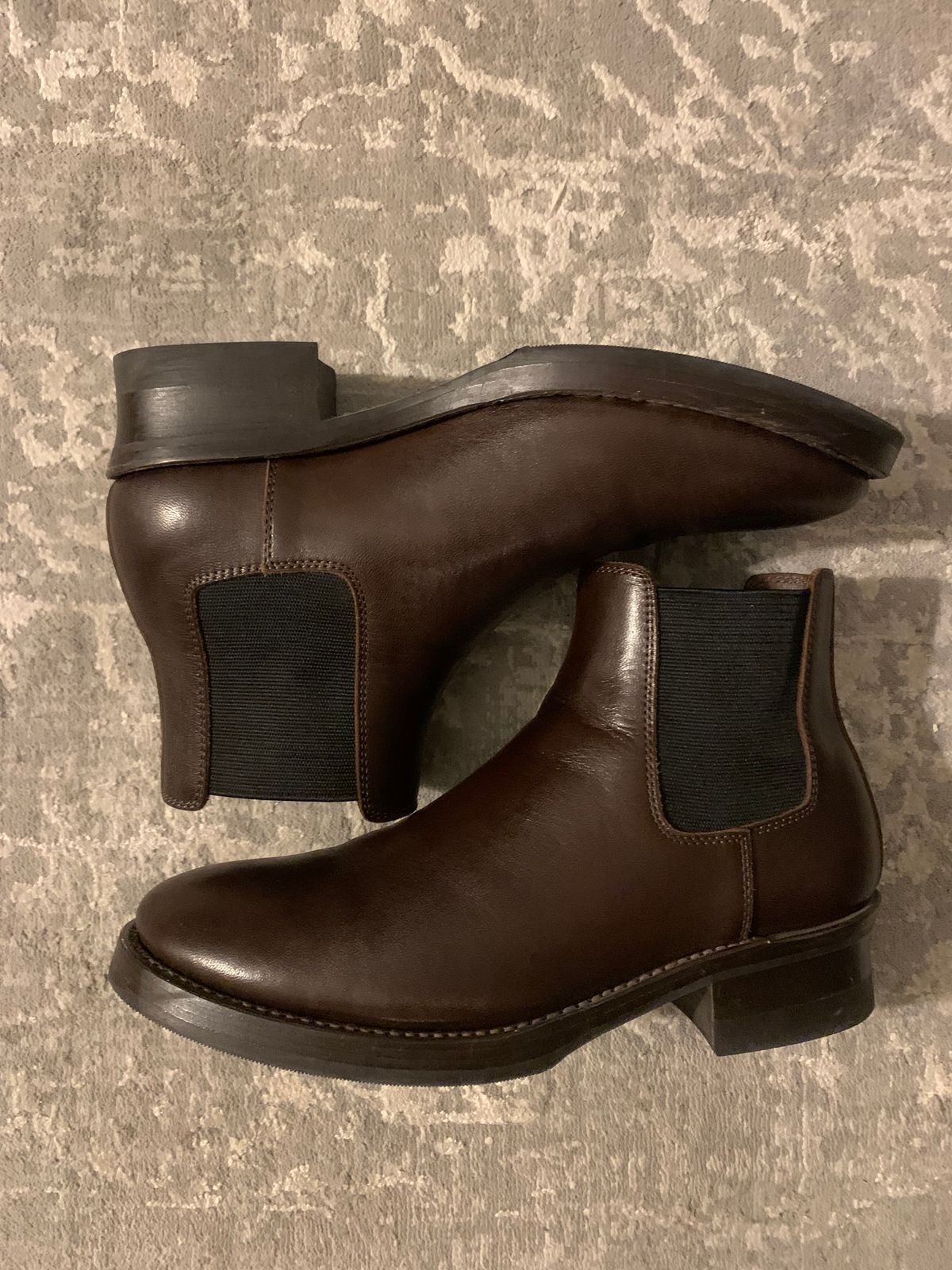 Photo by jb_jams on February 6, 2023 of the Addict Boots AB-03 Chelsea Boots in Unknown Leather.