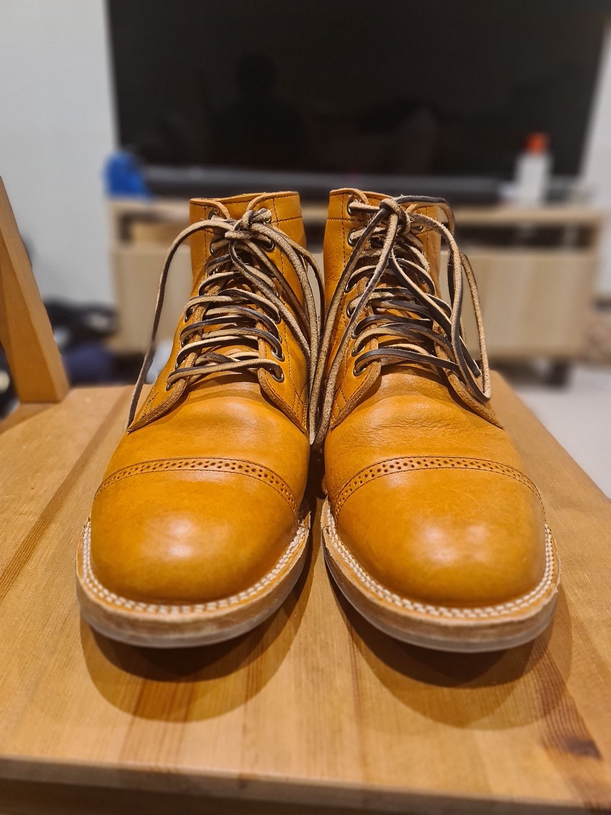 Photo by mormus on November 1, 2022 of the Viberg Service Boot in Tochigi Natural Cowhide.