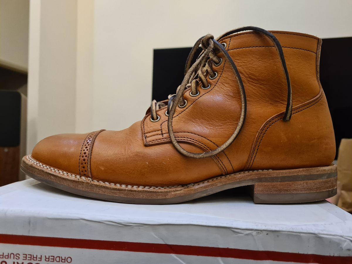 Photo by mormus on January 5, 2023 of the Viberg Service Boot in Tochigi Natural Cowhide.