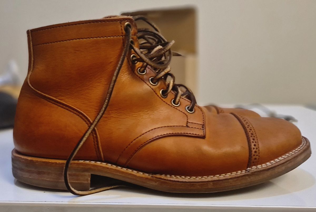 Photo by mormus on March 5, 2023 of the Viberg Service Boot in Tochigi Natural Cowhide.