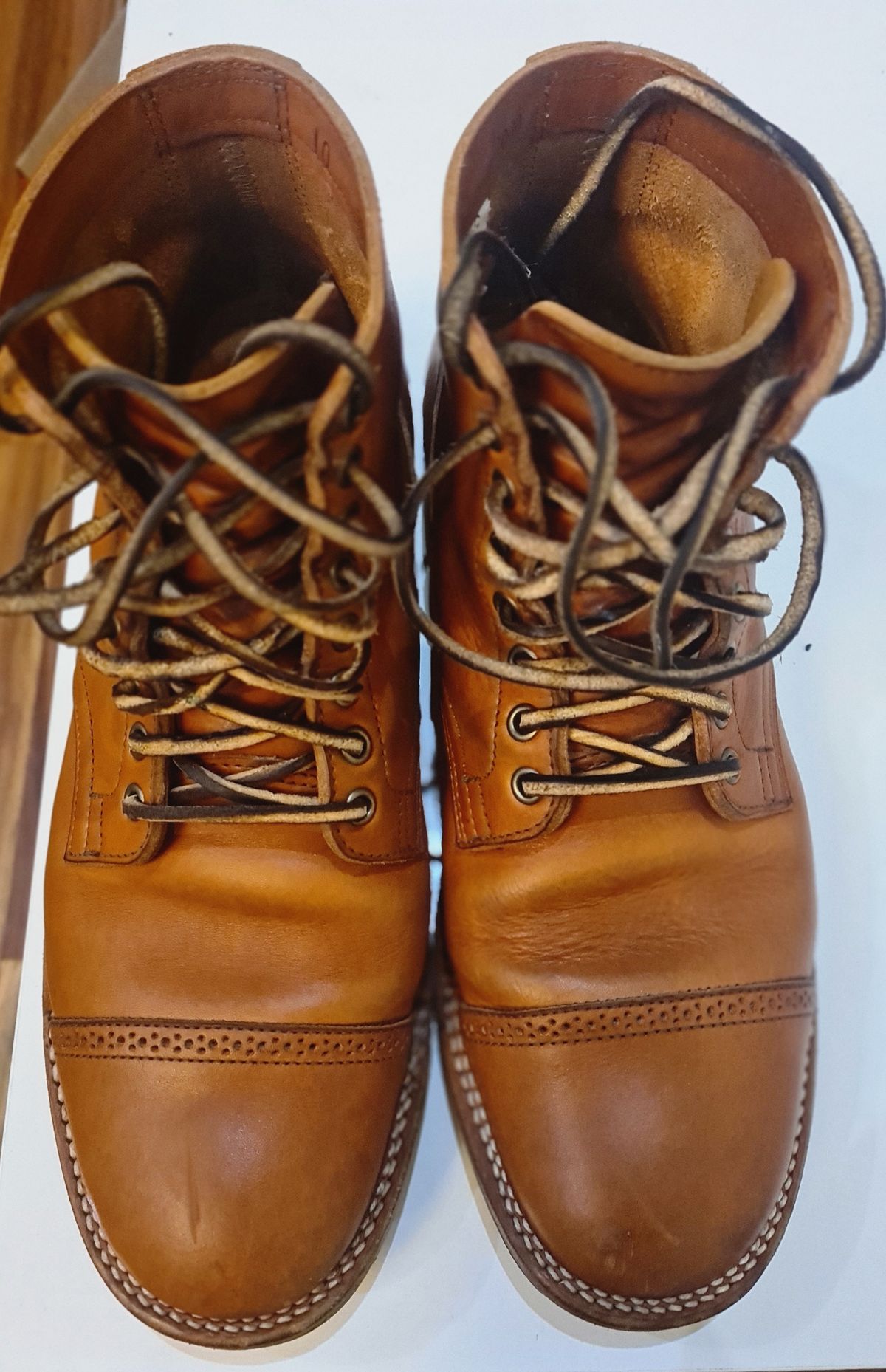 Photo by mormus on March 5, 2023 of the Viberg Service Boot in Tochigi Natural Cowhide.