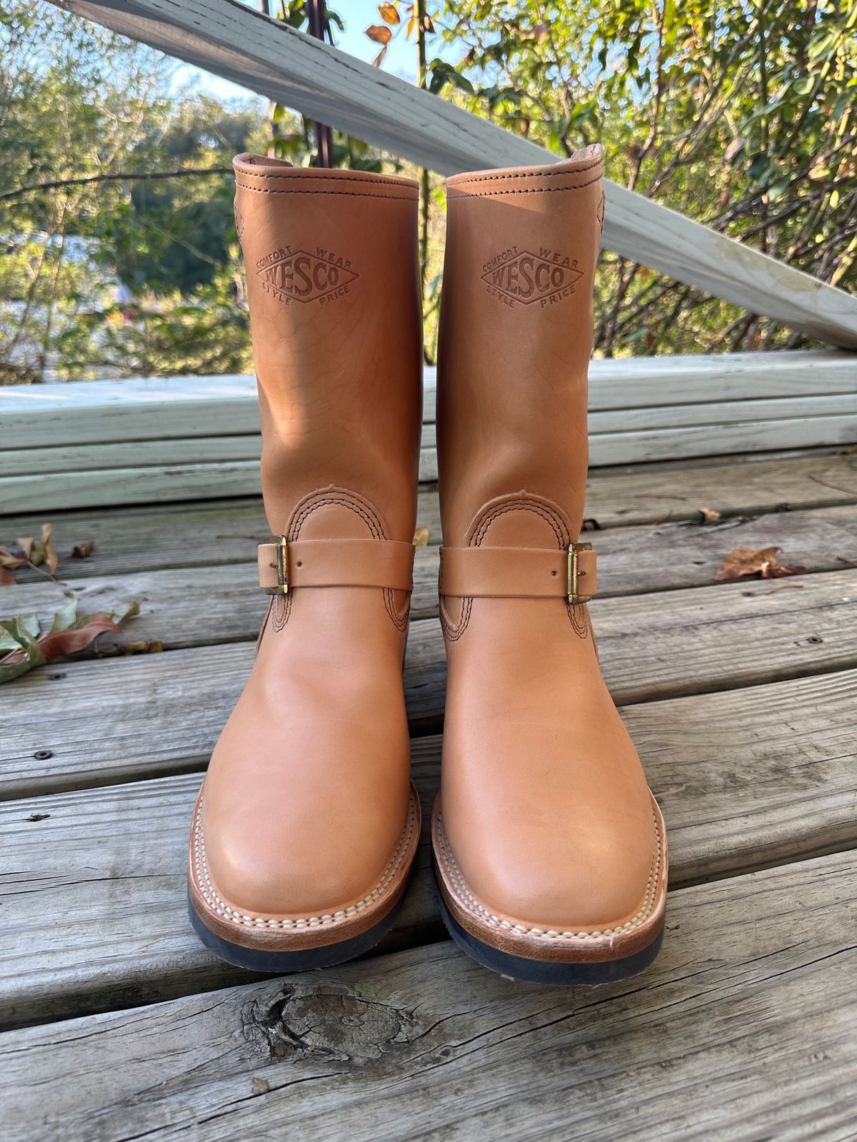 Photo by bootsfeet on October 1, 2024 of the Wesco Mister Lou in Maryam Natural Horsebutt.