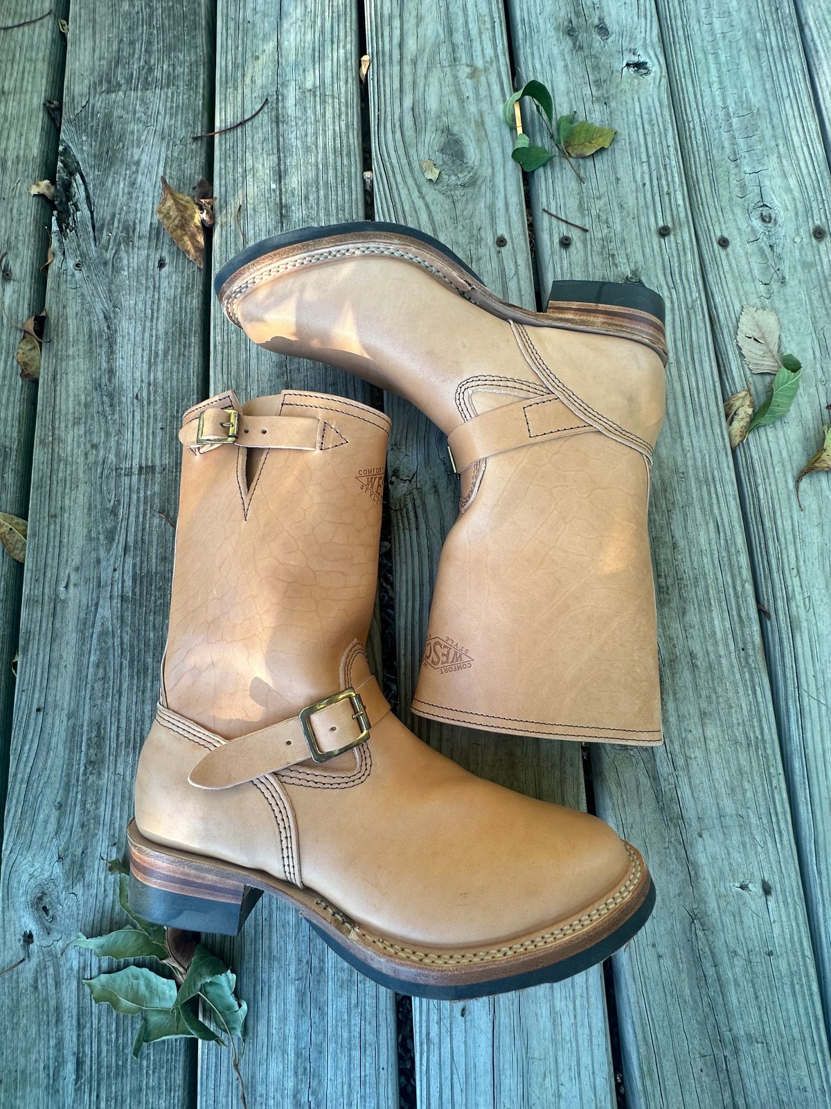 Photo by bootsfeet on October 1, 2024 of the Wesco Mister Lou in Maryam Natural Horsebutt.