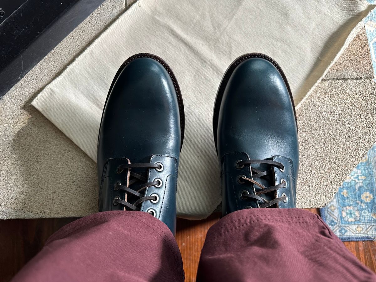 Photo by bootsfeet on October 7, 2023 of the Grant Stone Diesel Boot in Horween Navy Chromexcel.