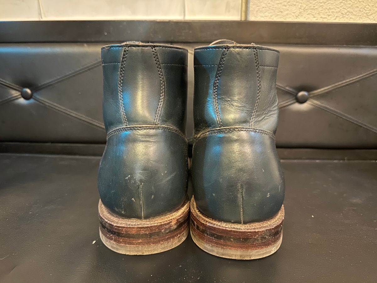 Photo by bootsfeet on November 6, 2023 of the Grant Stone Diesel Boot in Horween Navy Chromexcel.