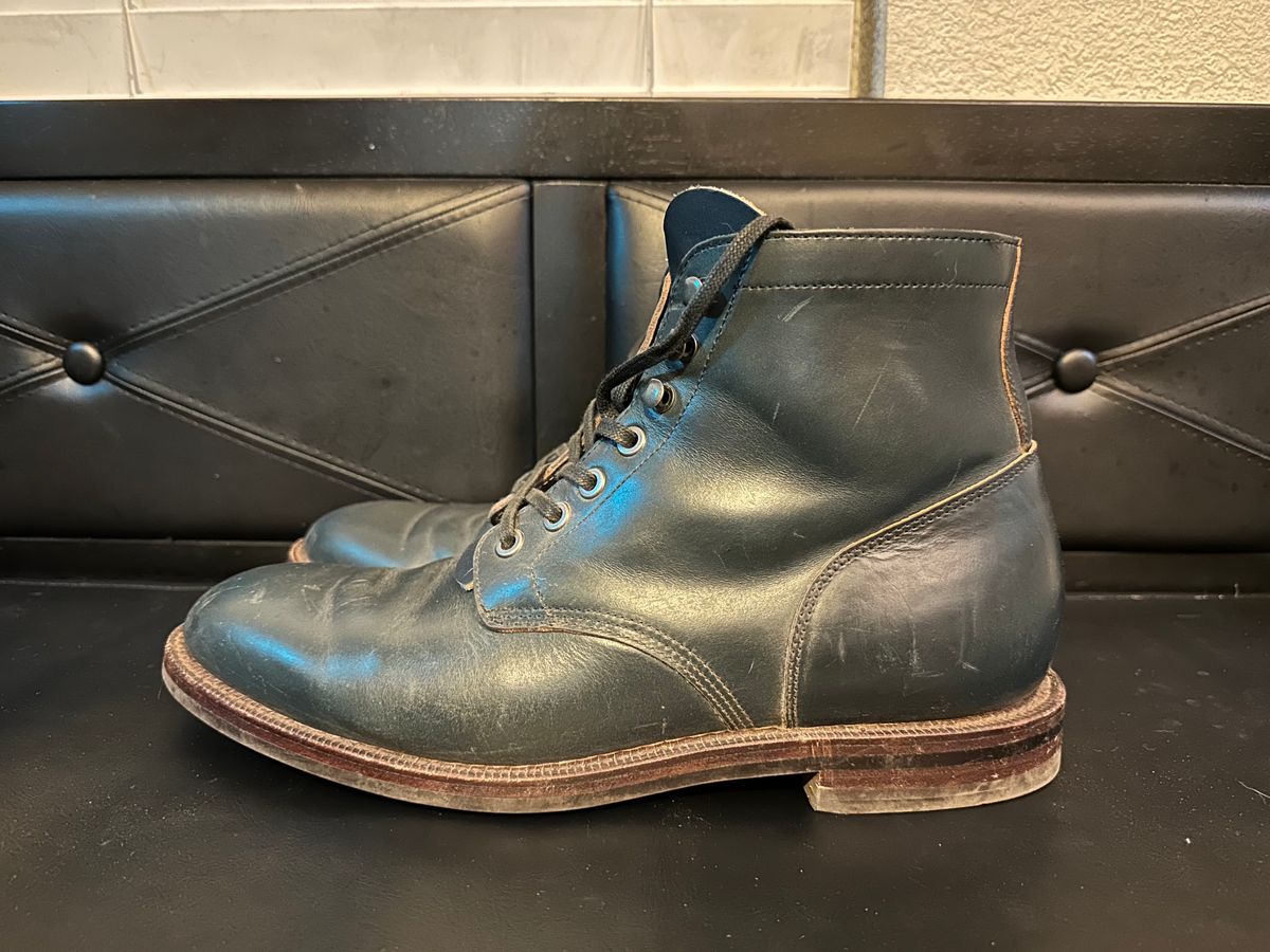 Photo by bootsfeet on November 6, 2023 of the Grant Stone Diesel Boot in Horween Navy Chromexcel.