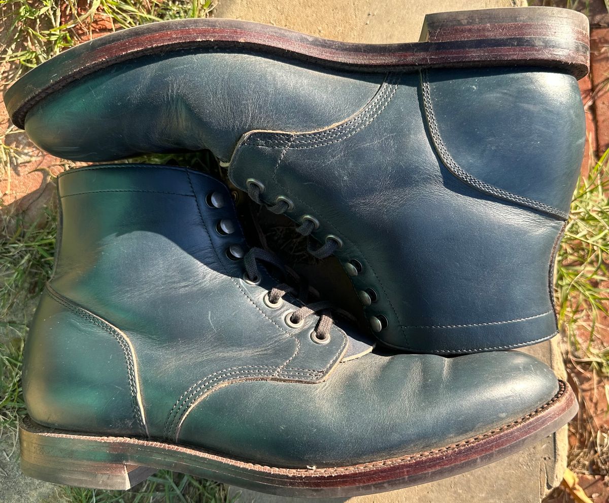 Photo by bootsfeet on December 5, 2023 of the Grant Stone Diesel Boot in Horween Navy Chromexcel.