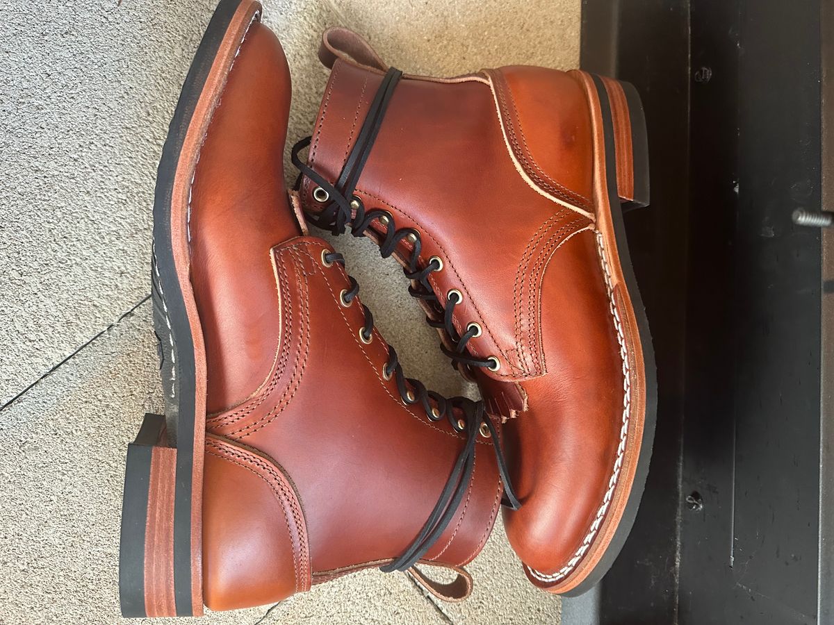 Photo by bootsfeet on October 3, 2023 of the Nicks Falcon in Wickett & Craig Tan Oiled Latigo.