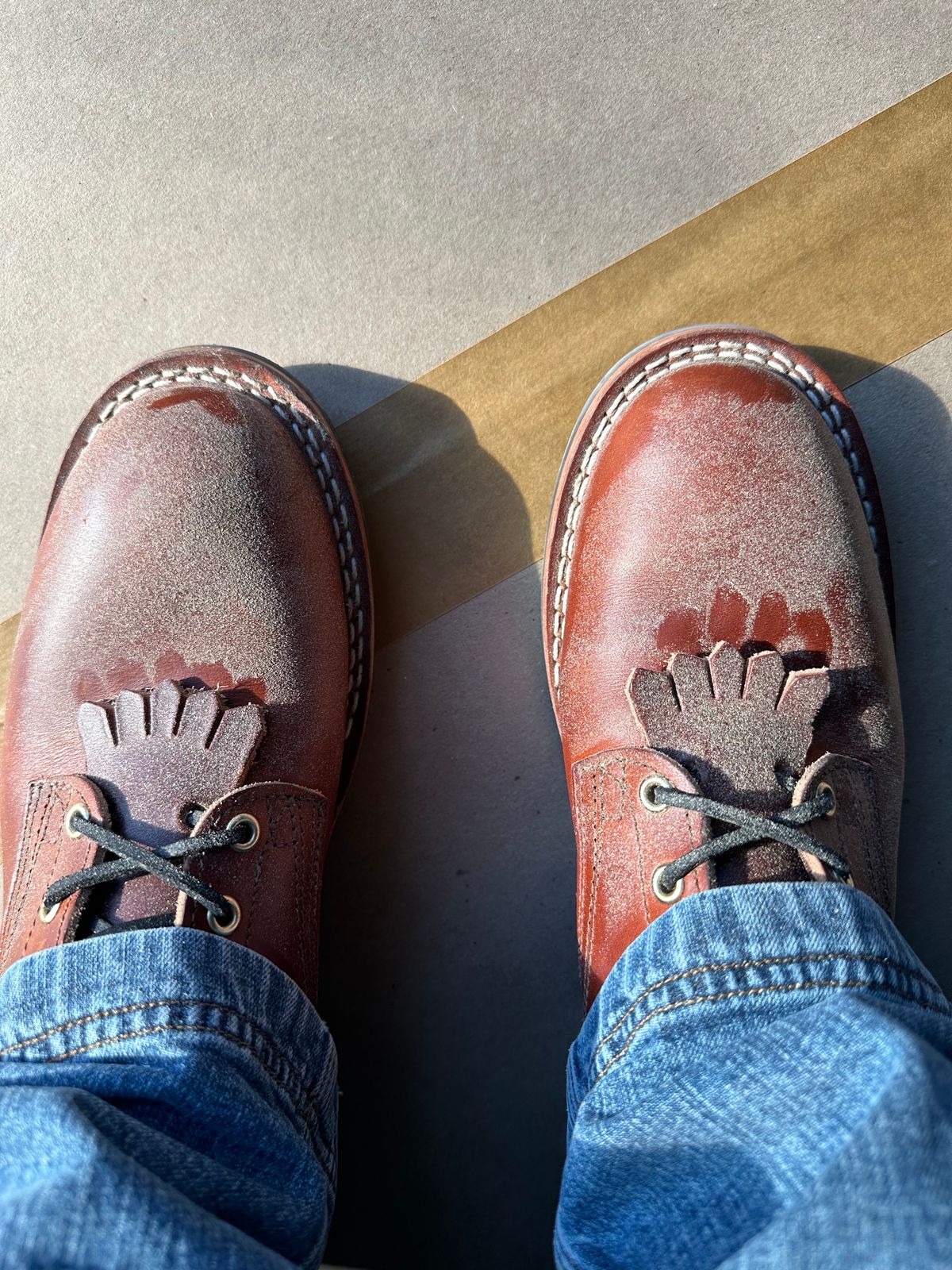 Photo by bootsfeet on October 3, 2023 of the Nicks Falcon in Wickett & Craig Tan Oiled Latigo.