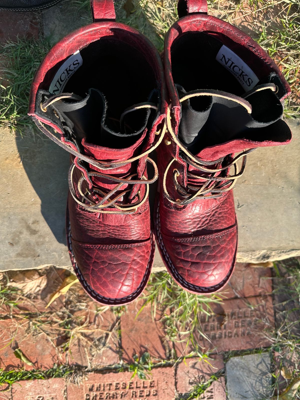 Photo by bootsfeet on December 5, 2023 of the Nicks MTO in Law Tanning Oxblood Smooth Shruken Bison.